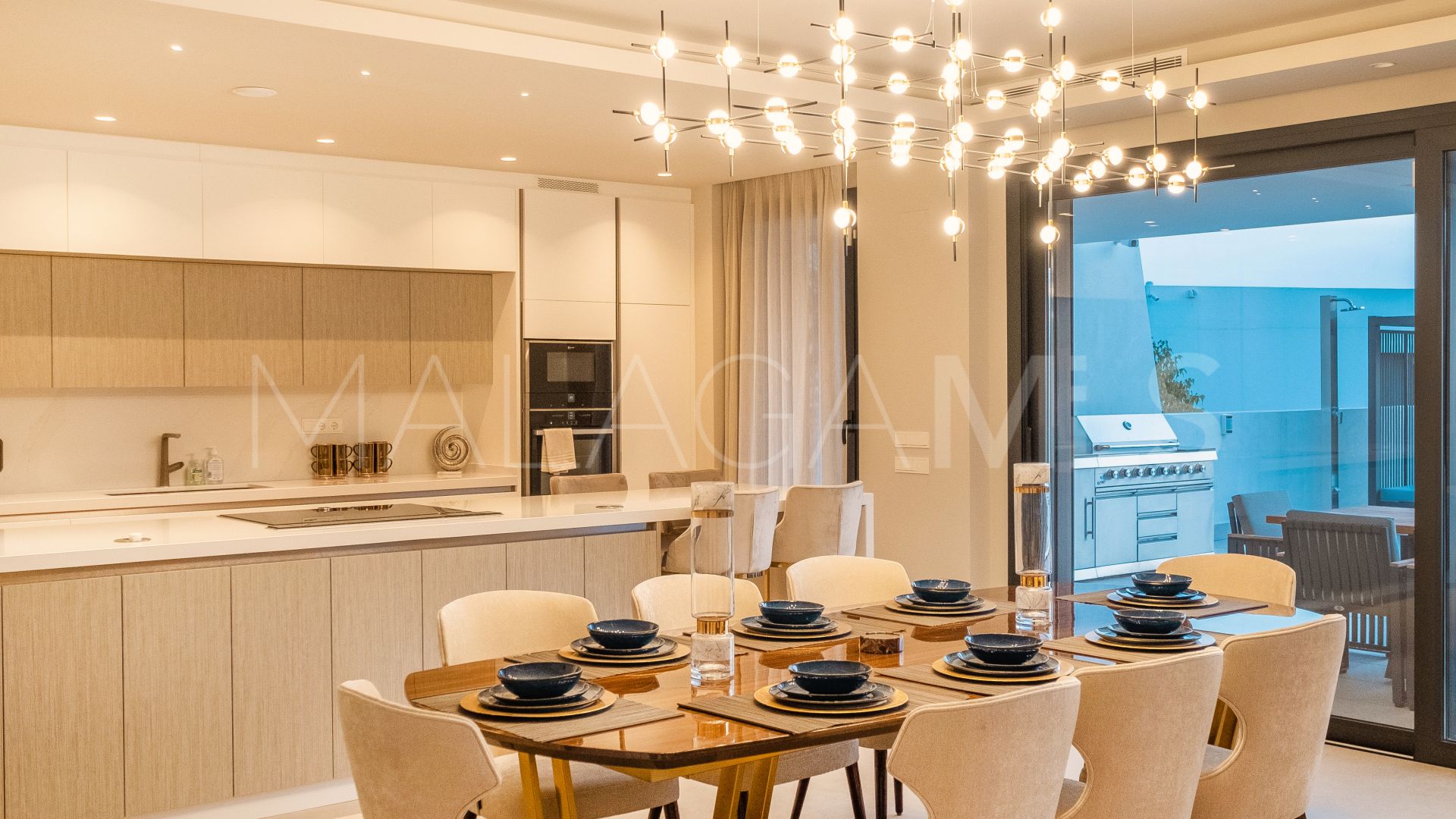 Villa for sale in El Paraiso