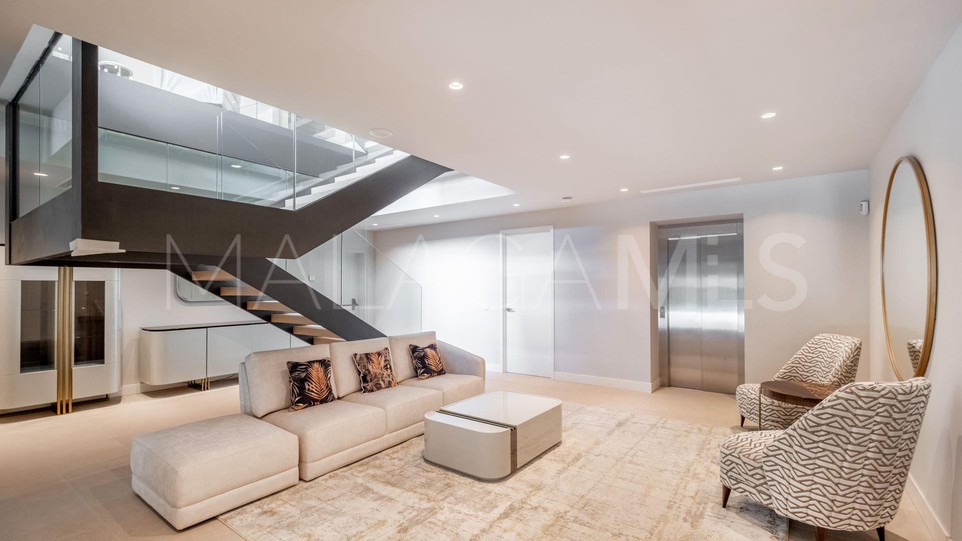 Villa for sale in El Paraiso