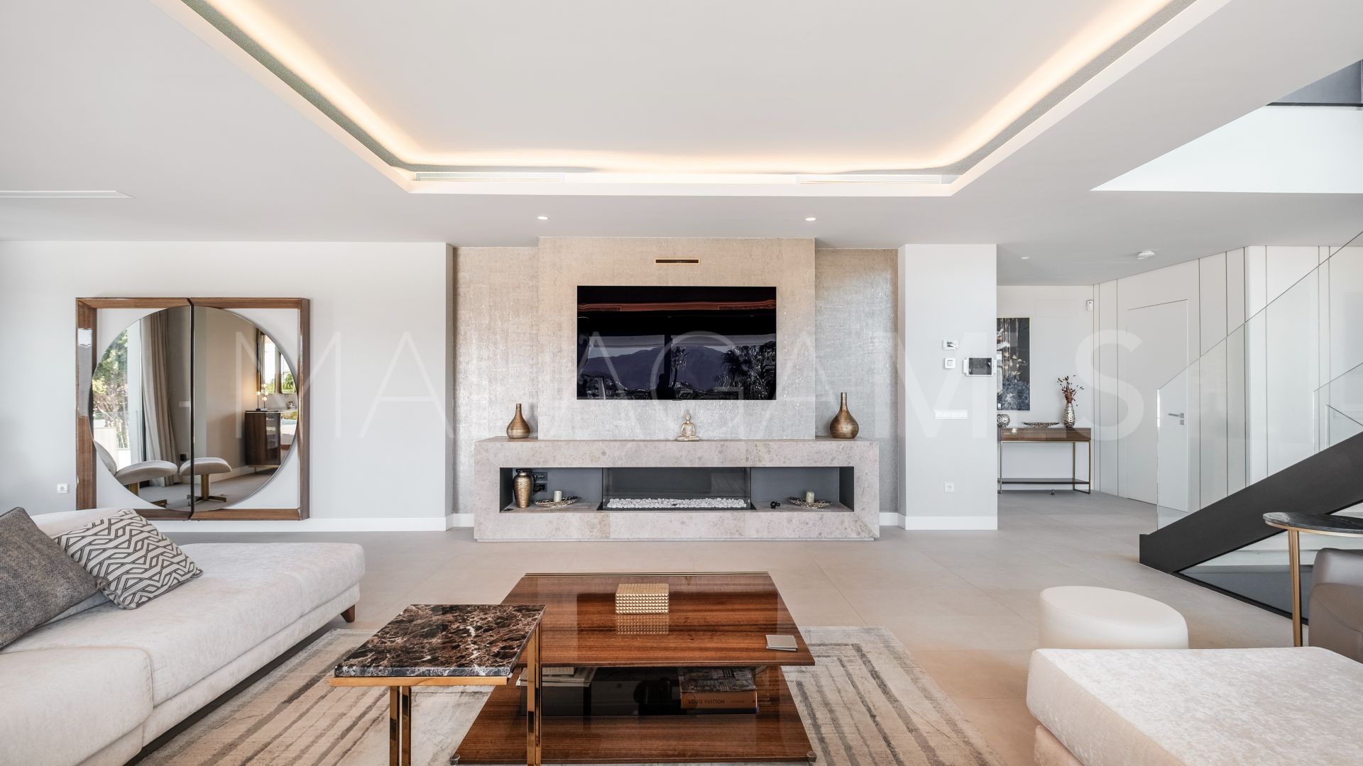 Villa for sale in El Paraiso