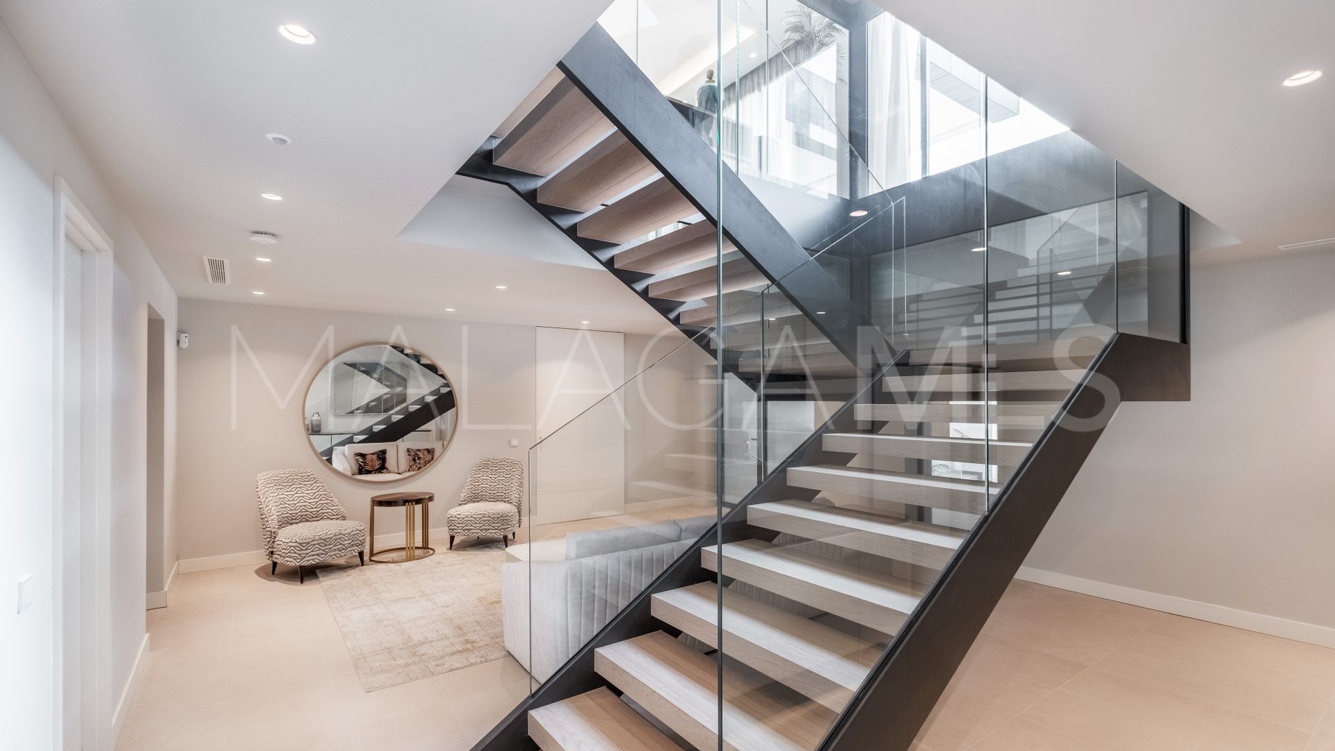 Villa for sale in El Paraiso