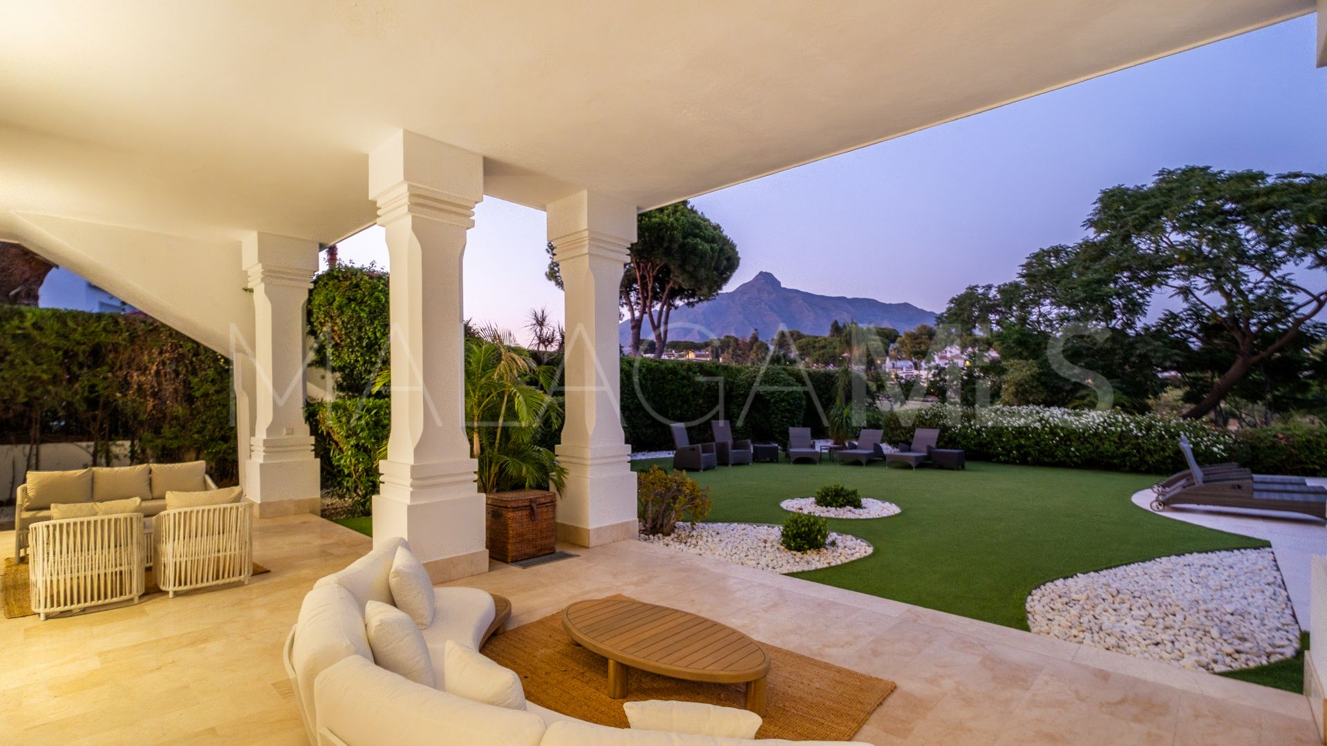 Villa with 7 bedrooms for sale in Aloha