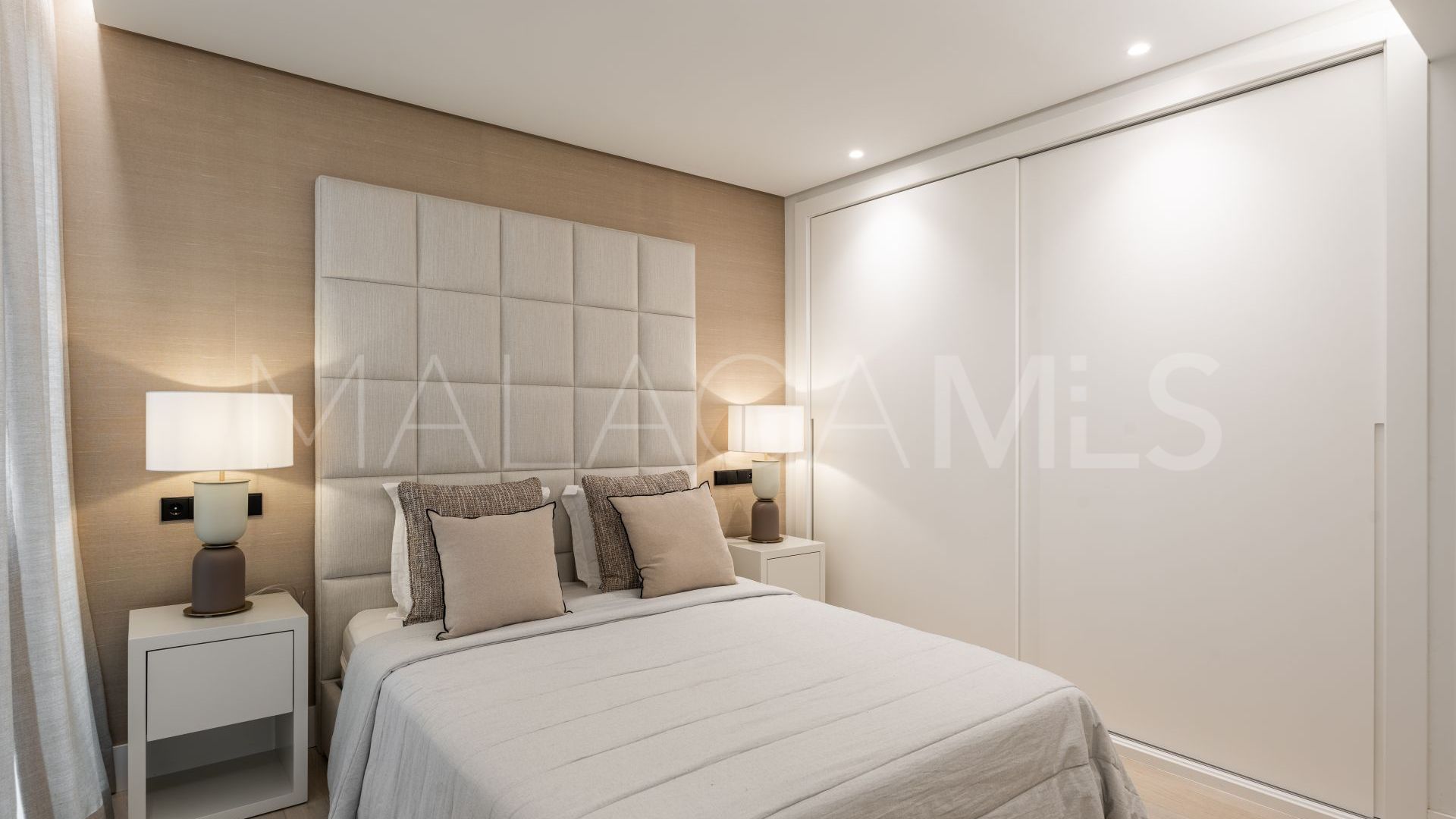 Villa for sale in Las Brisas