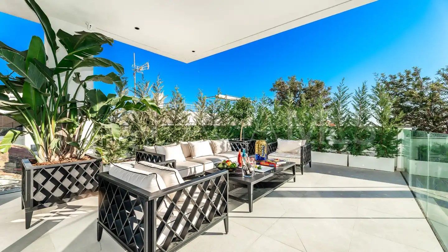 Beach Side Golden Mile villa for sale