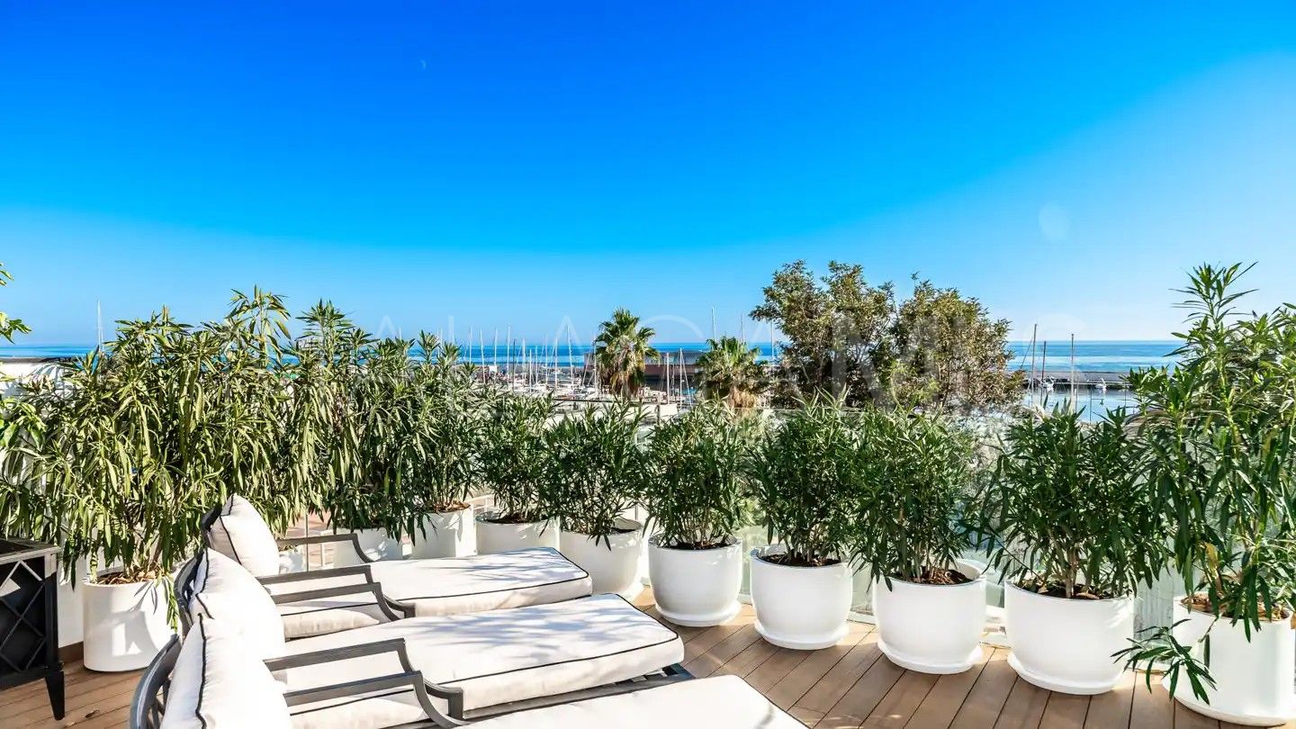 Beach Side Golden Mile villa for sale