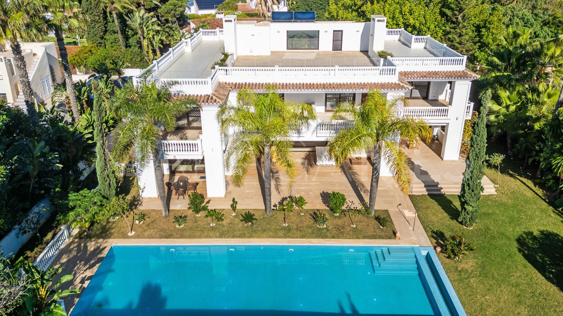 Villa for sale in Casasola