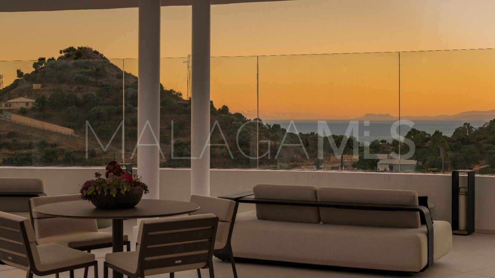For sale 2 bedrooms apartment in Palo Alto
