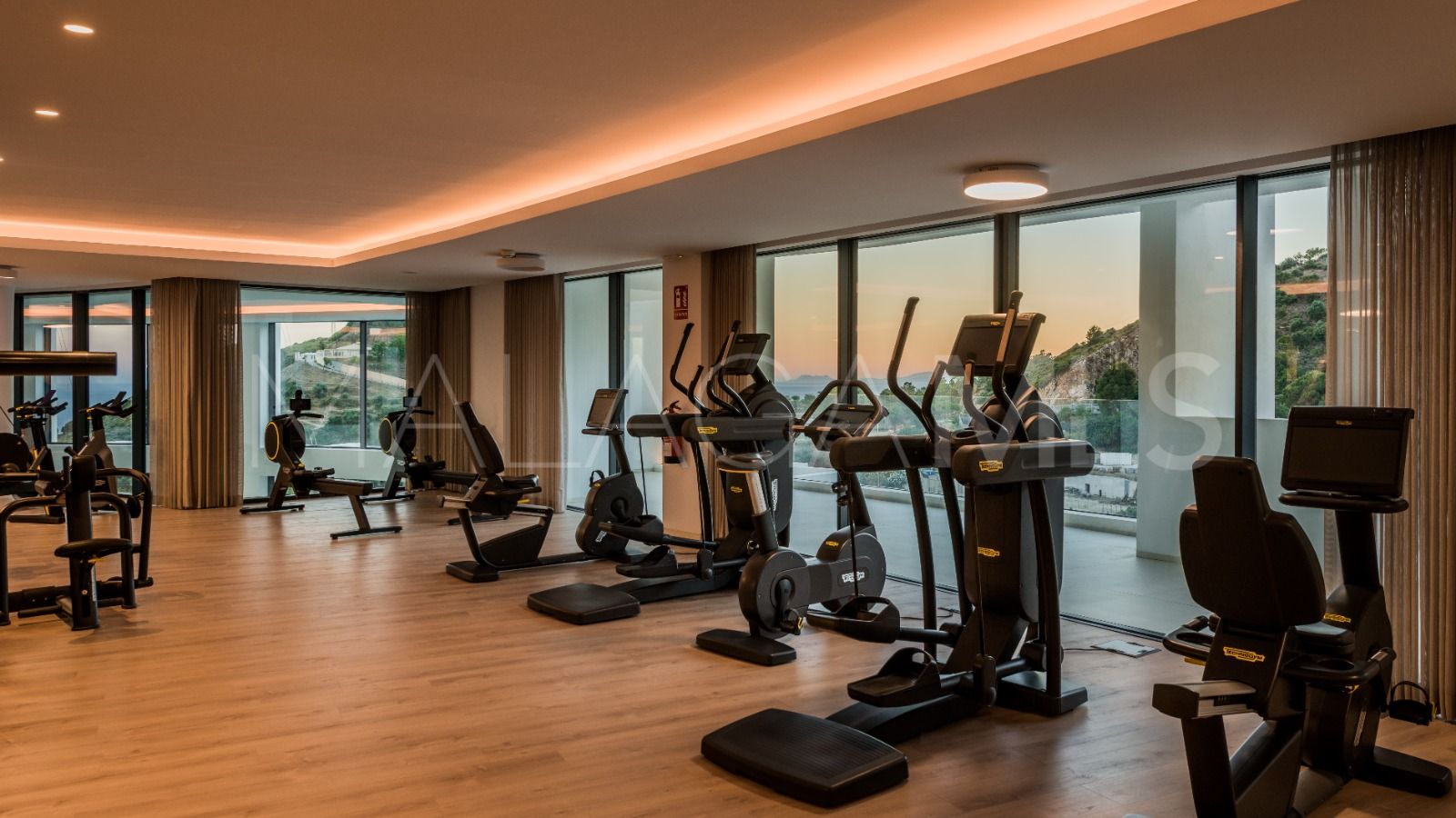For sale 2 bedrooms apartment in Palo Alto