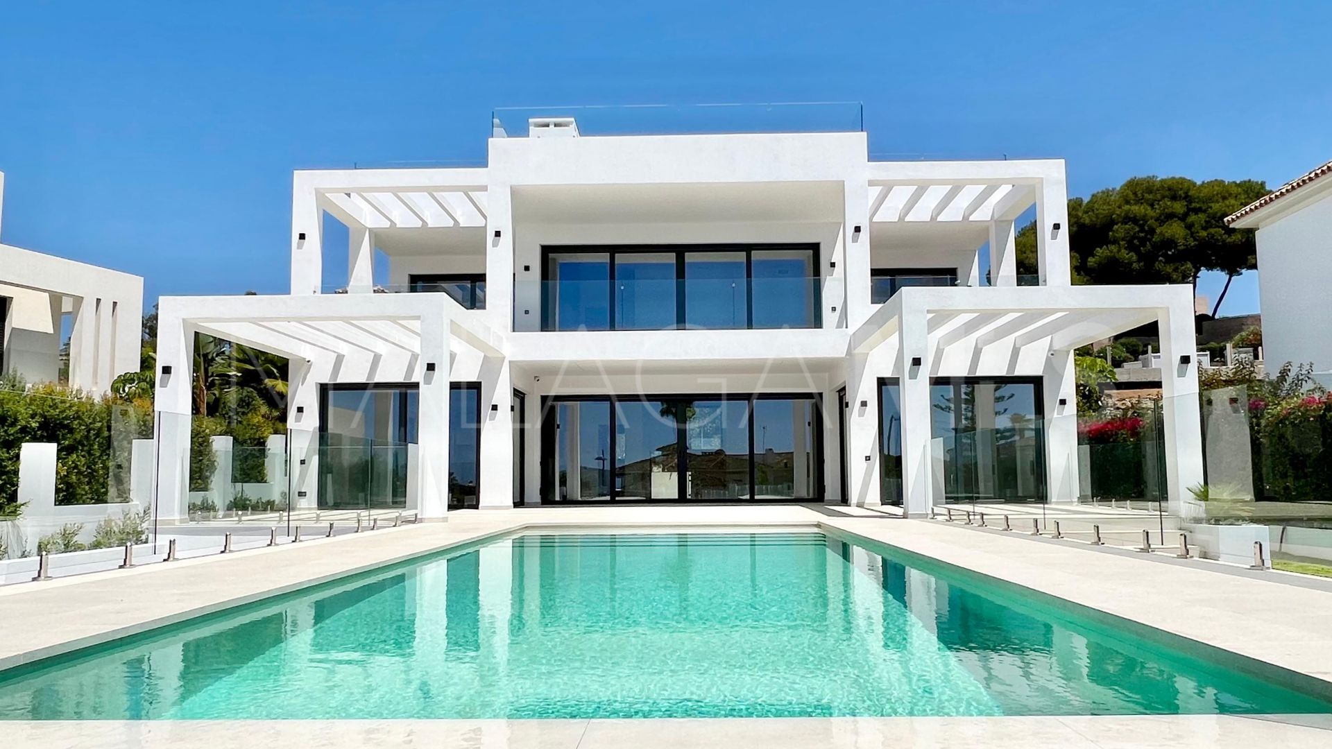Elviria 6 bedrooms villa for sale