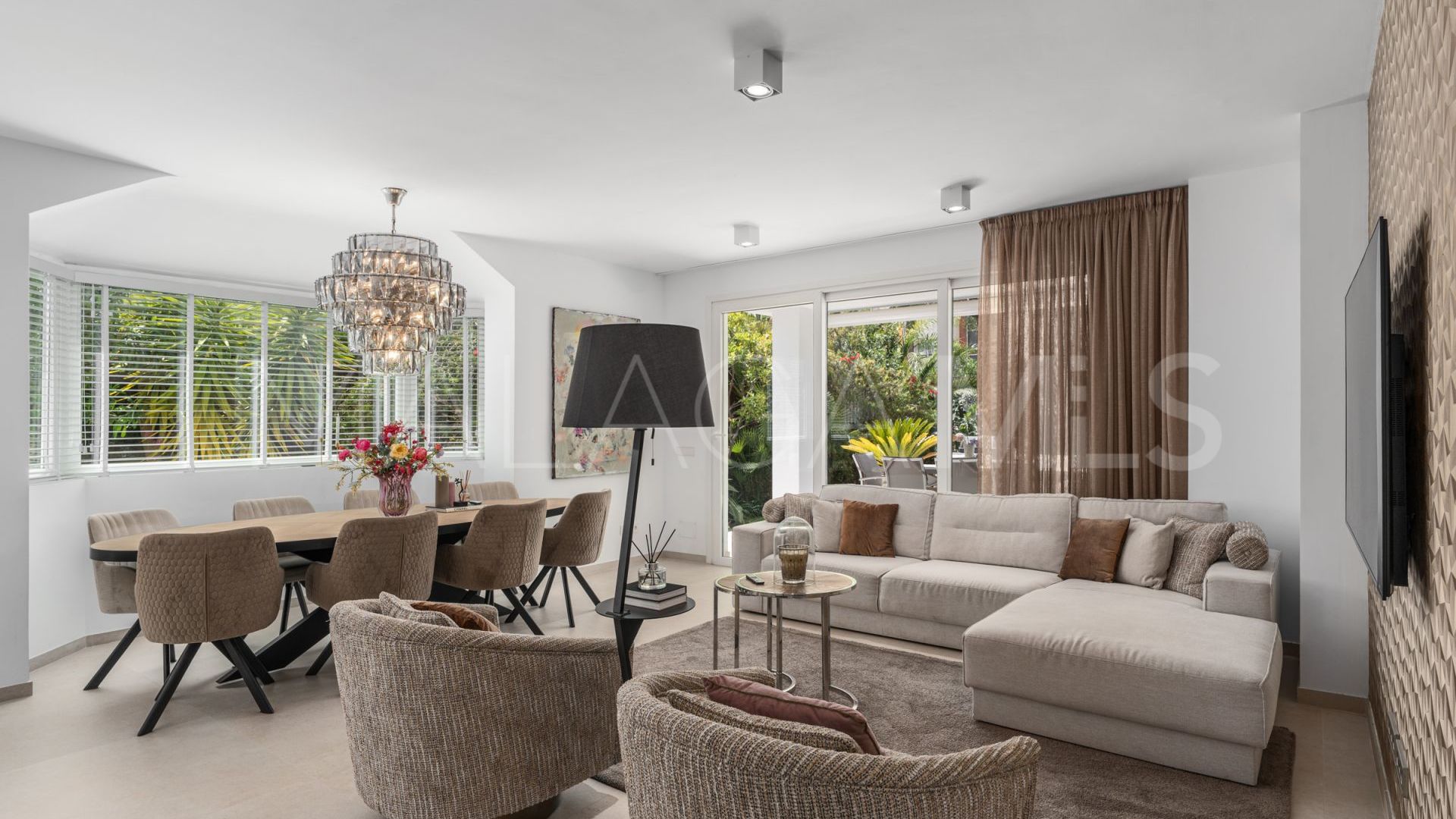 Villa for sale in Monte Biarritz