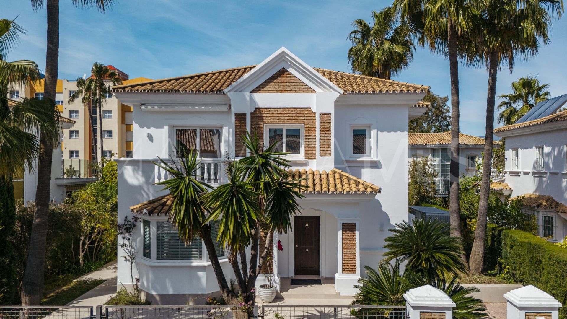 Villa for sale in Monte Biarritz