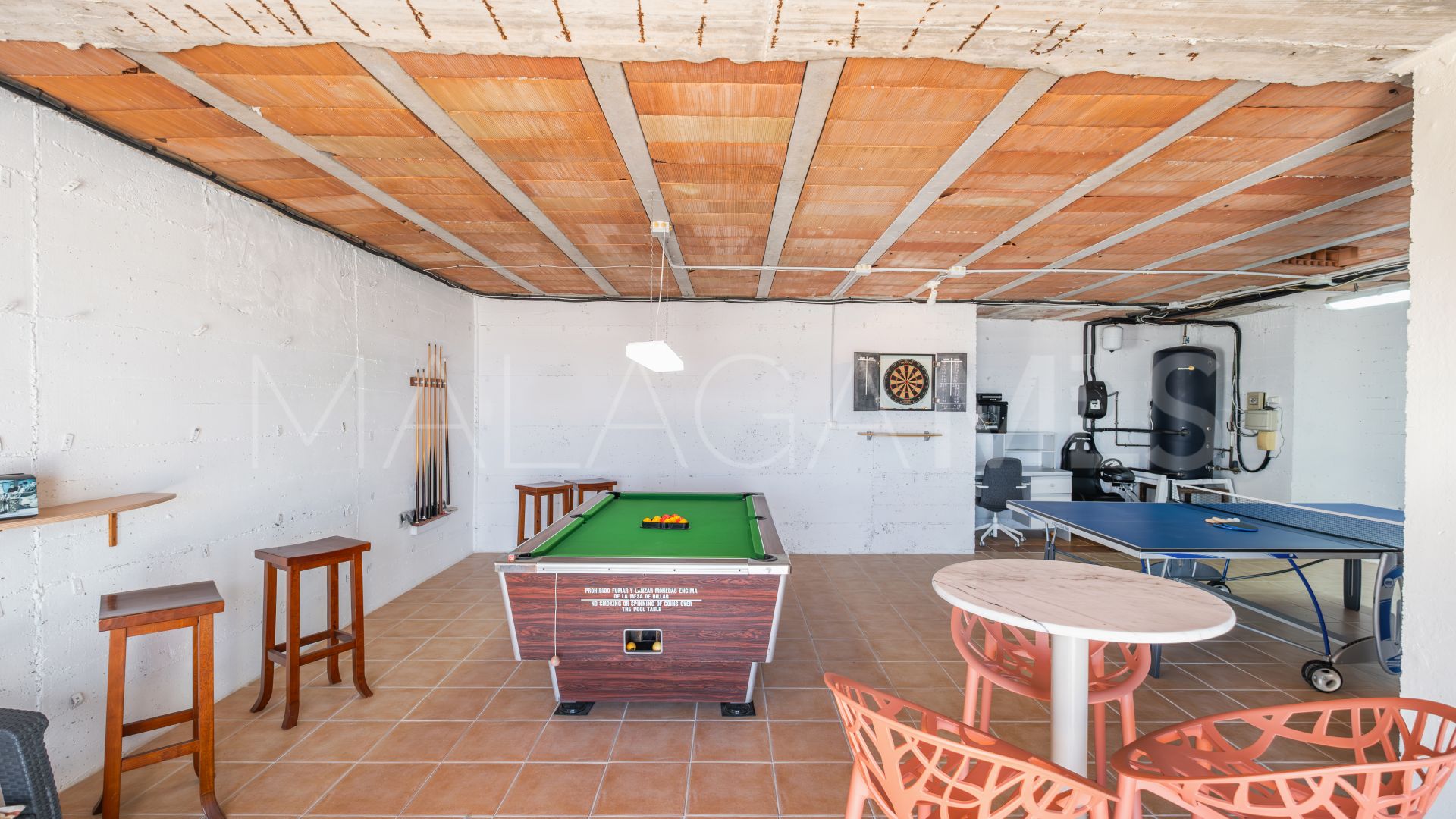 Villa for sale in Benalmadena