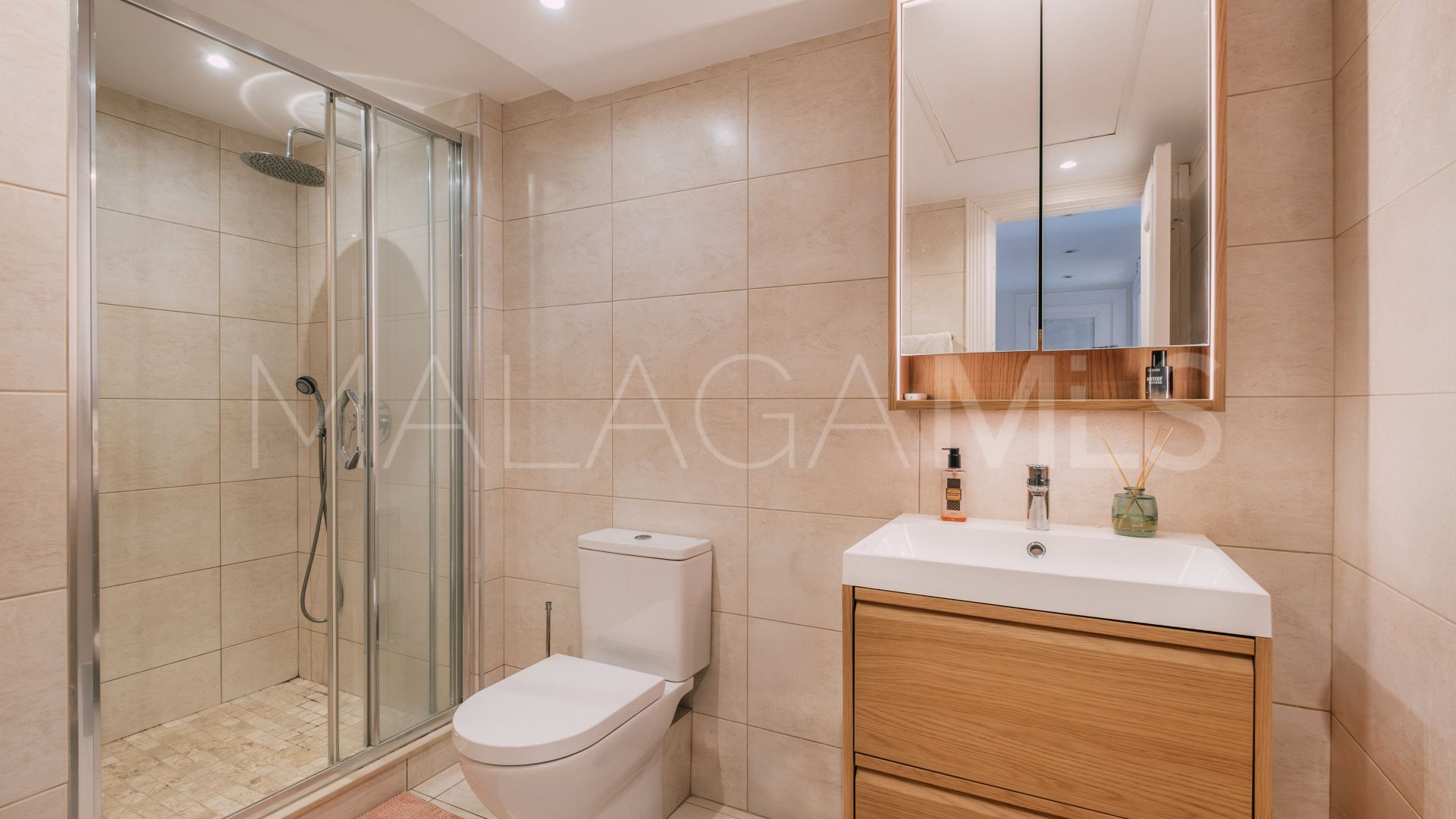 Altos de Aloha semi detached house for sale