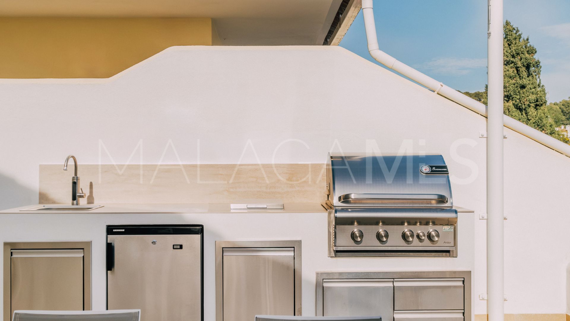 Altos de Aloha semi detached house for sale