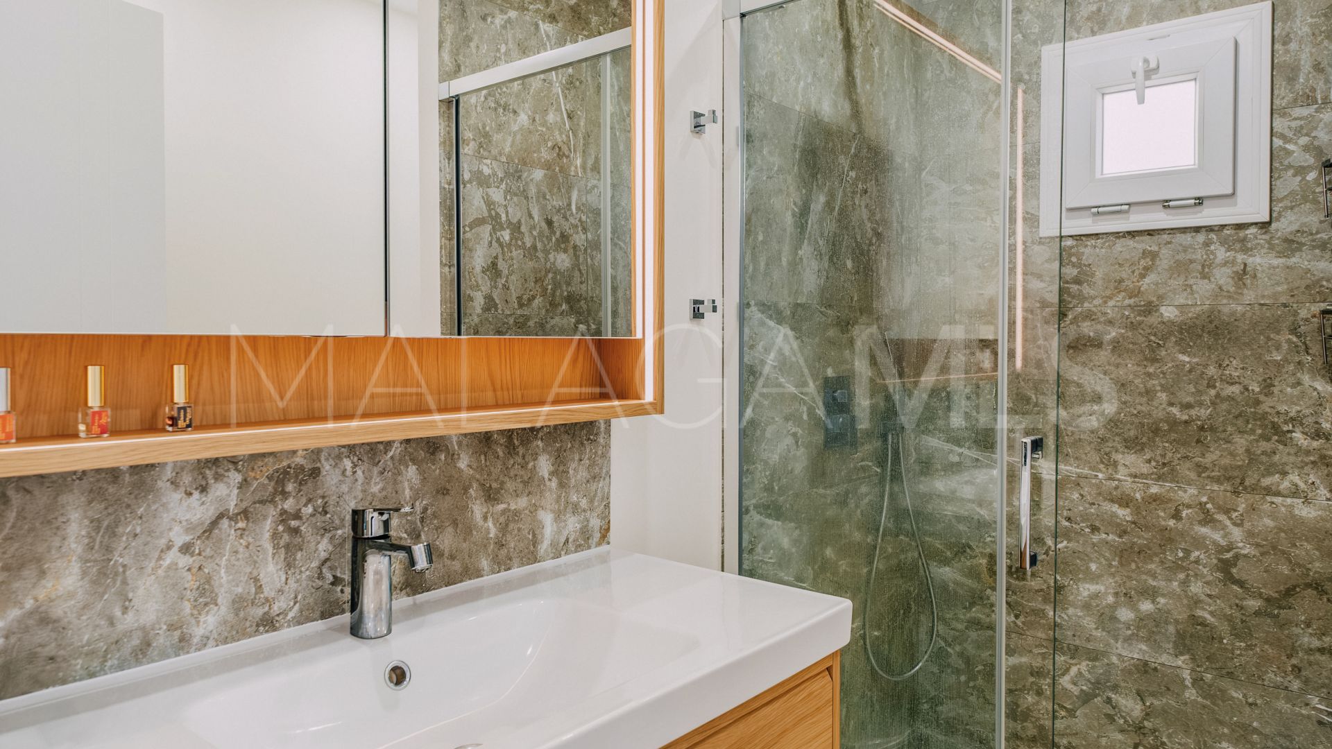 Altos de Aloha semi detached house for sale