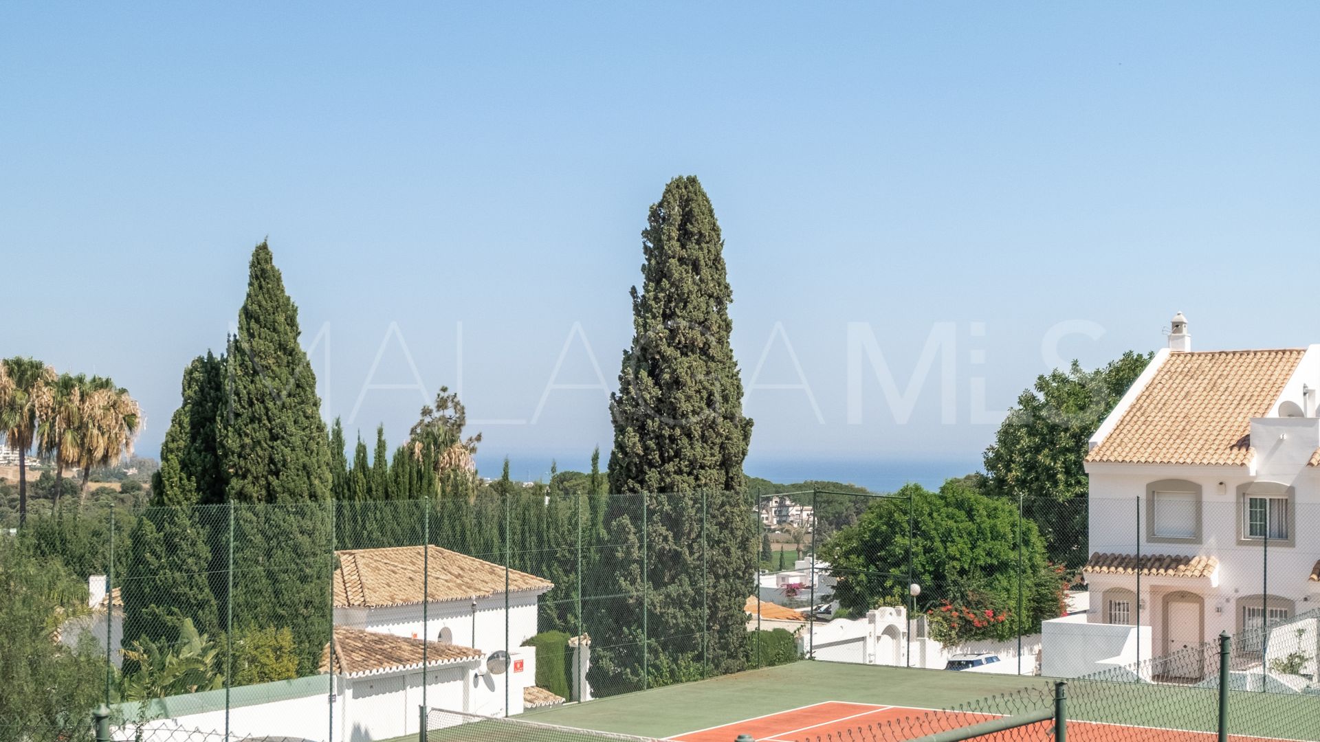 Radhus for sale in Altos de Aloha