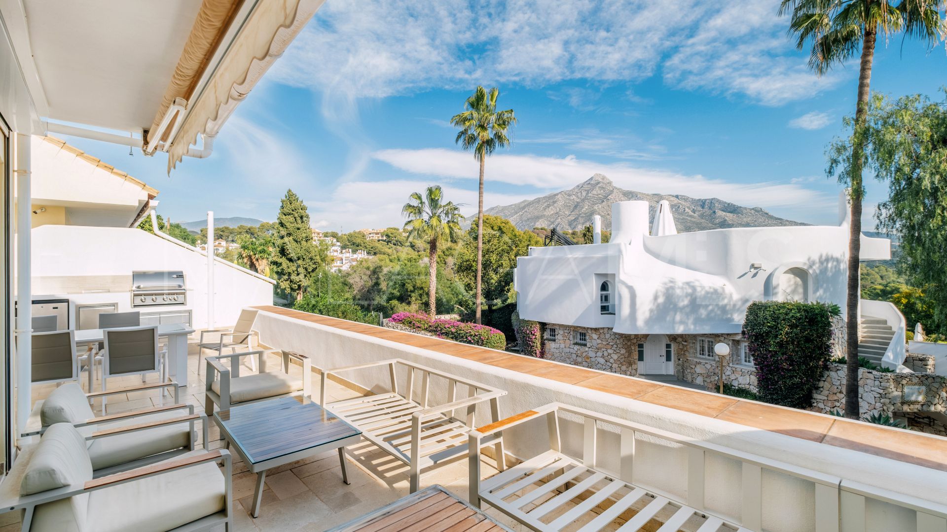 Altos de Aloha semi detached house for sale