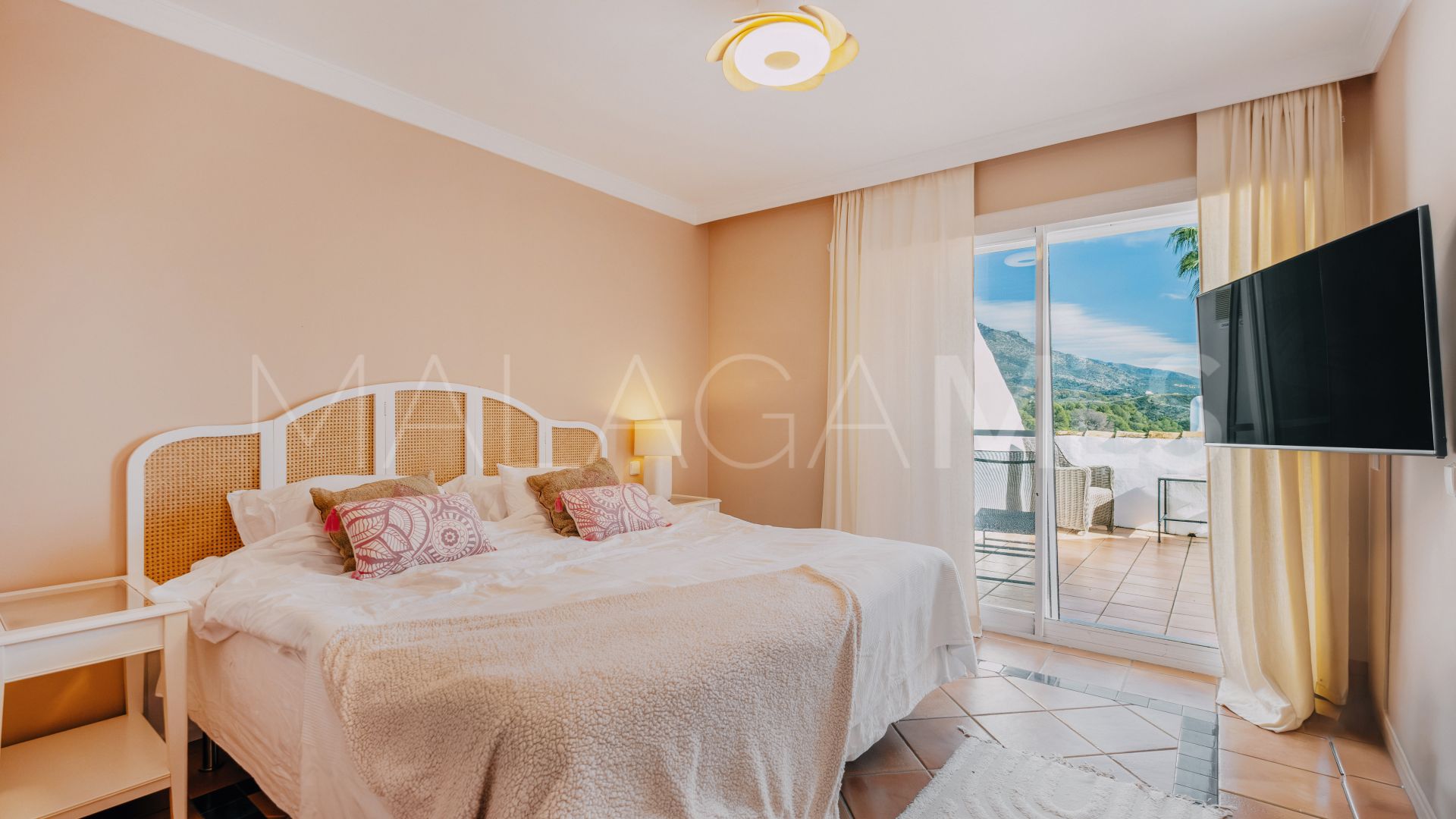 Altos de Aloha semi detached house for sale