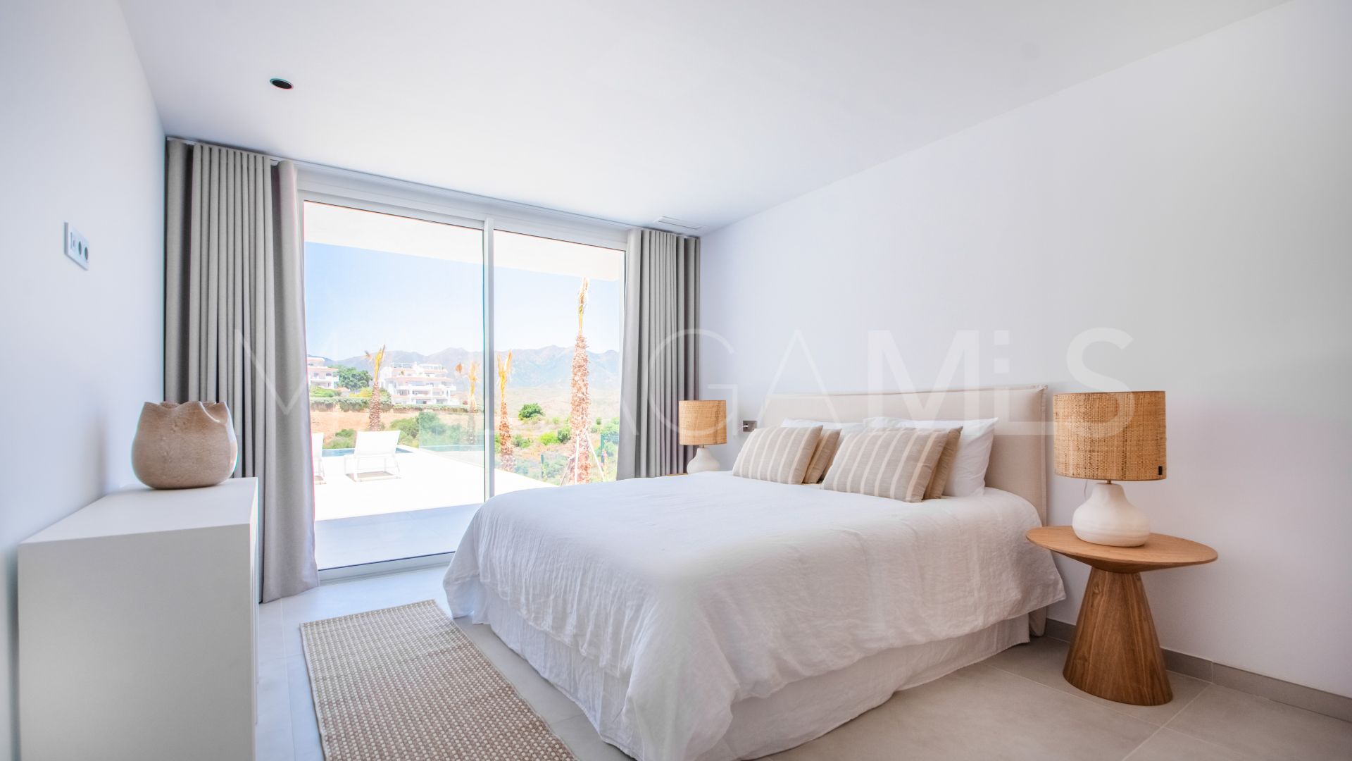 3 bedrooms villa in La Mairena for sale