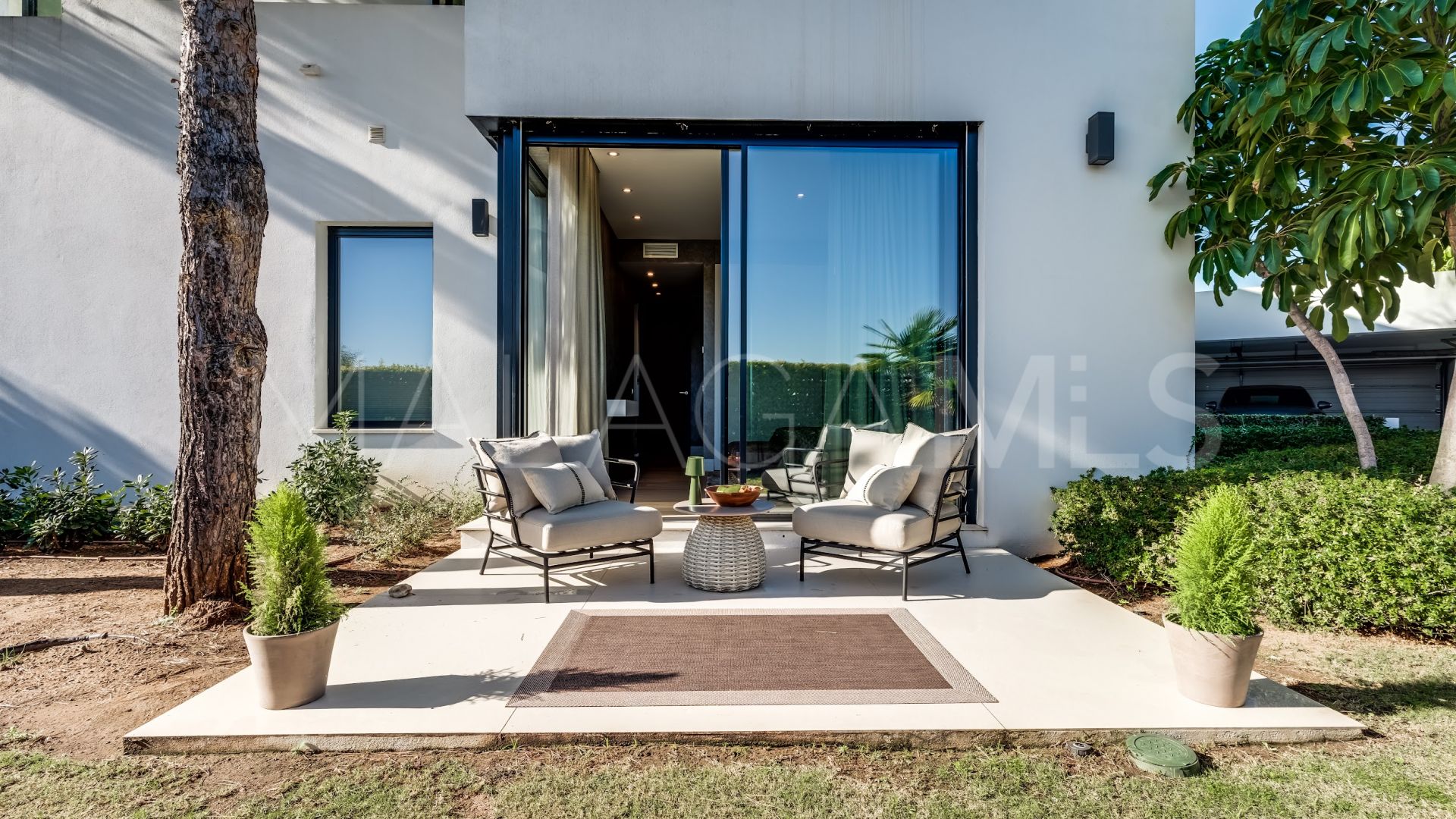 Villa for sale in Las Lomas del Marbella Club