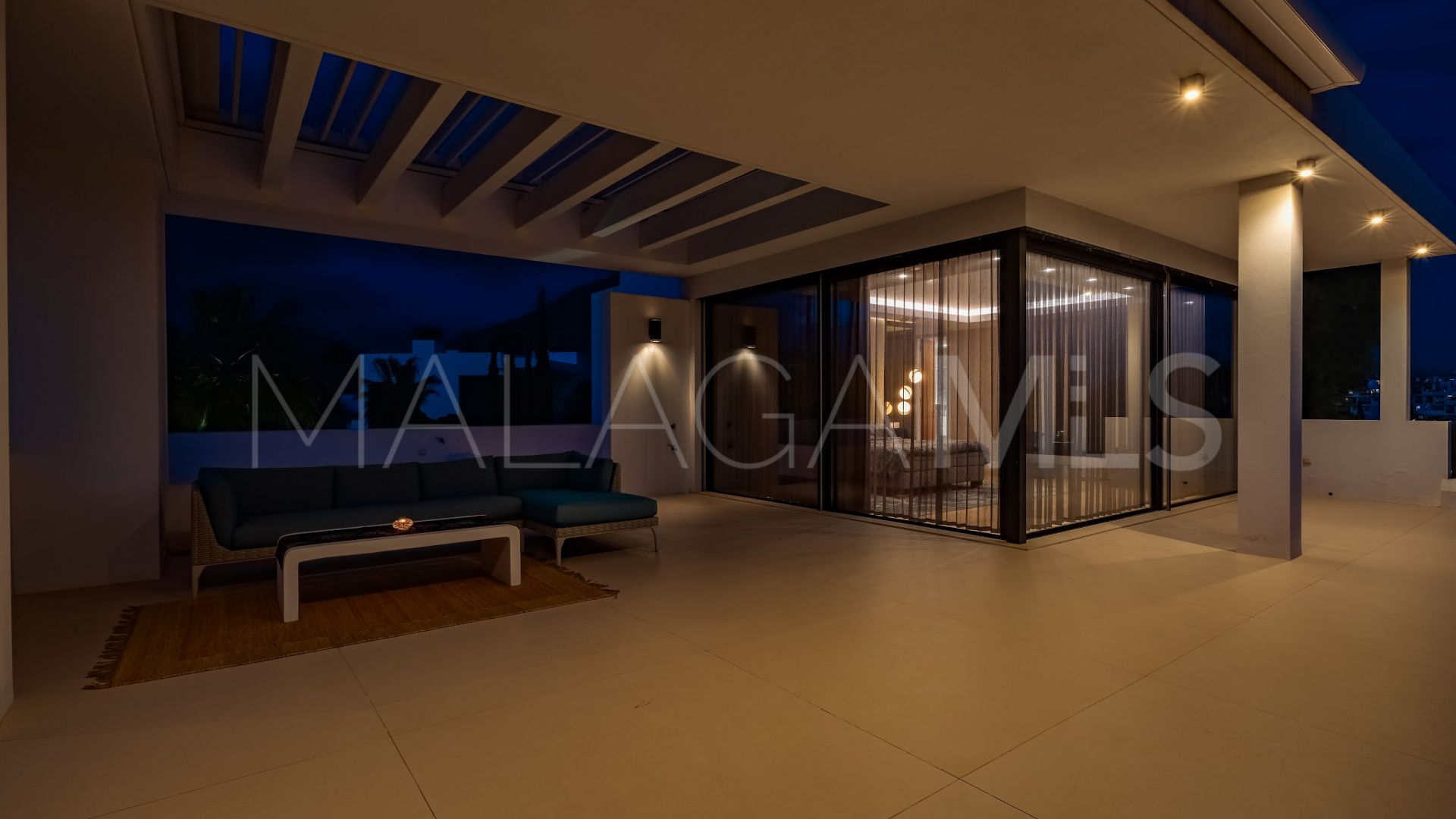 Villa for sale in Las Lomas del Marbella Club