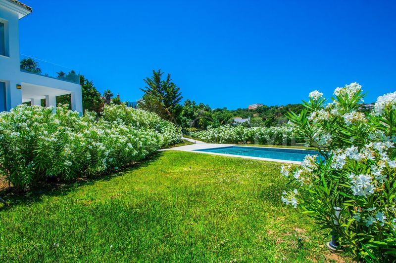 Villa for sale in La Mairena