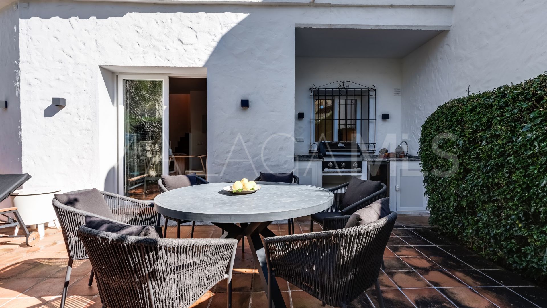 Maison de ville for sale in Los Naranjos Country Club