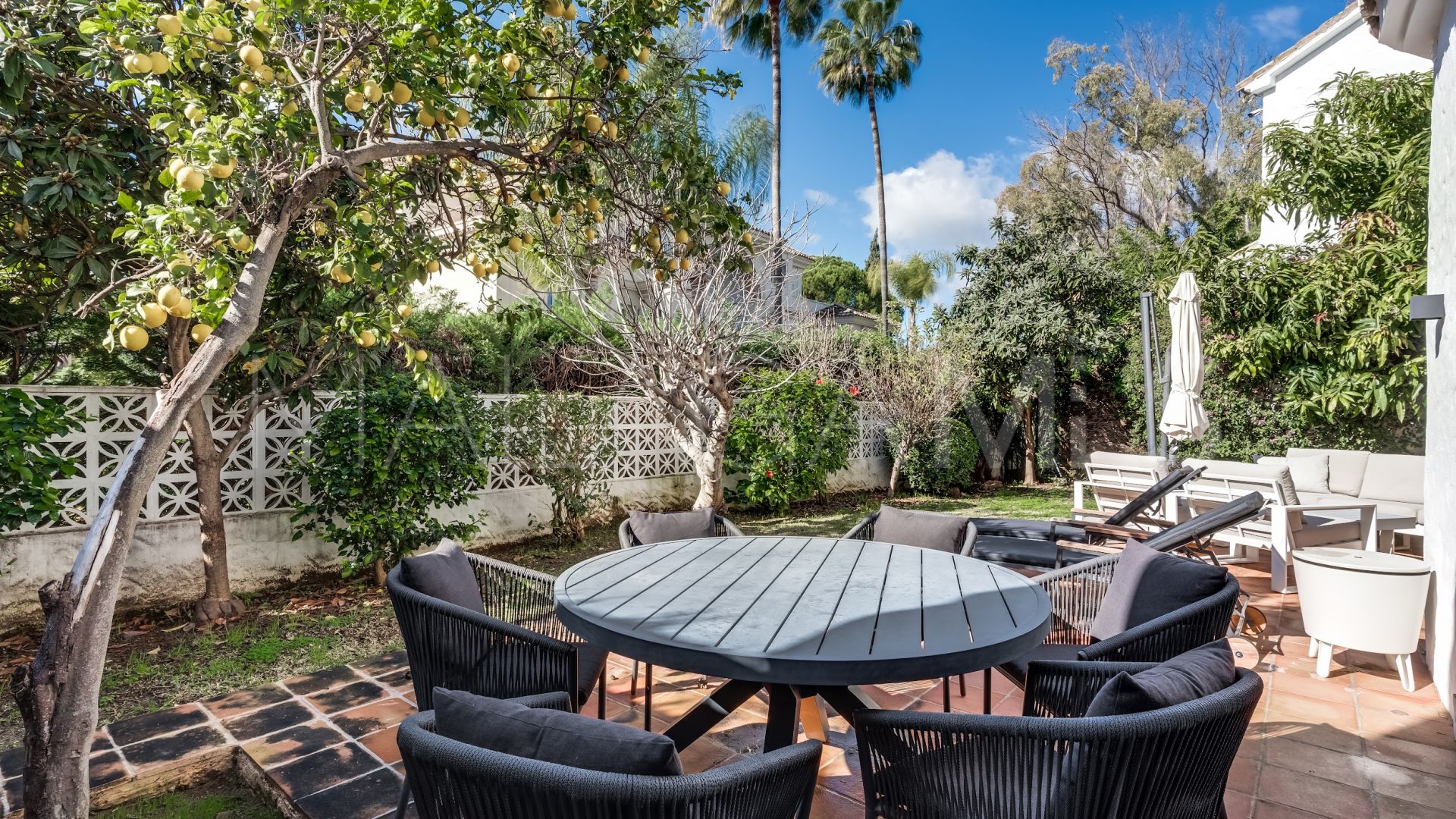 Maison de ville for sale in Los Naranjos Country Club