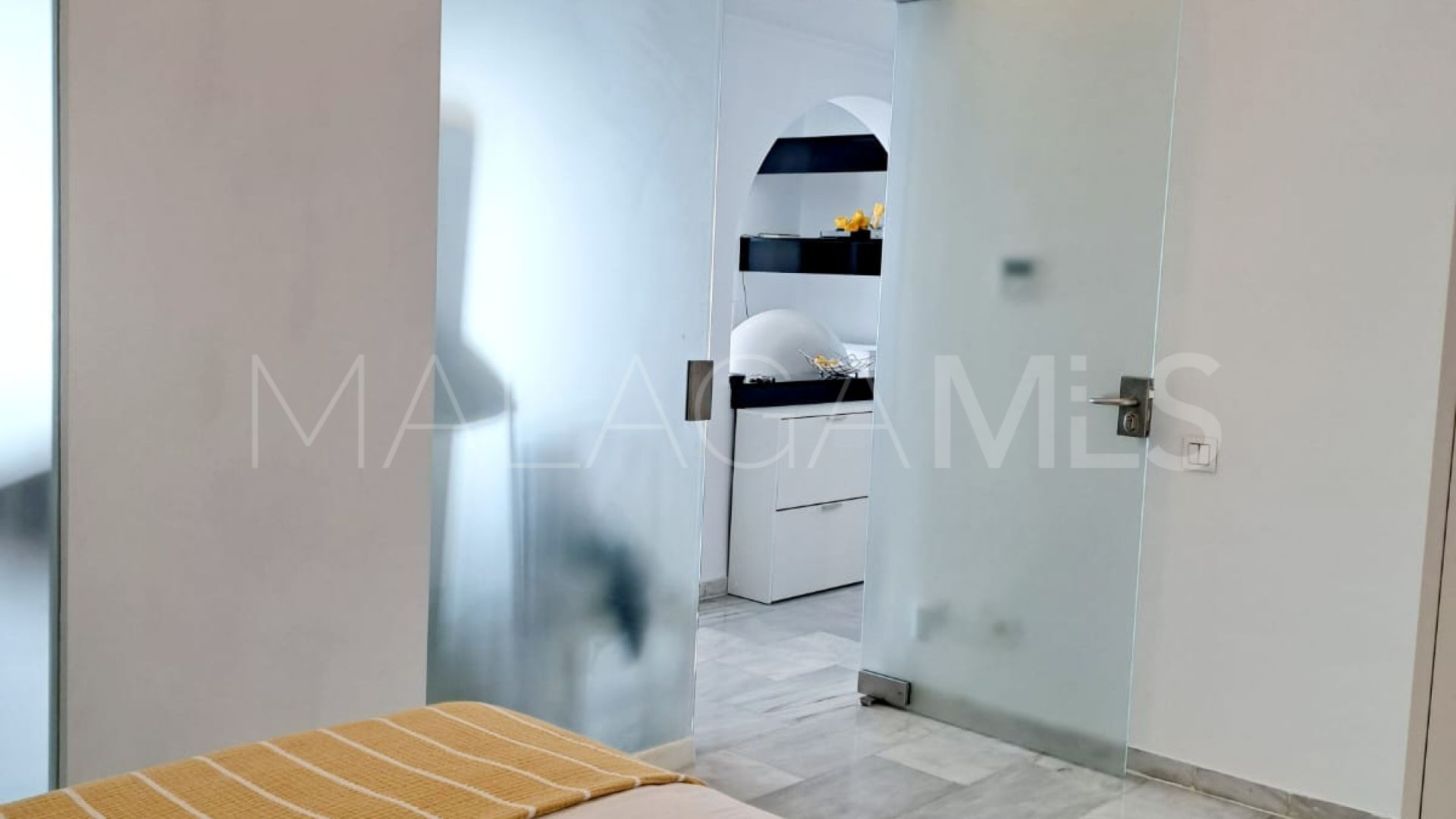 Appartement rez de chaussée for sale in Nueva Andalucia