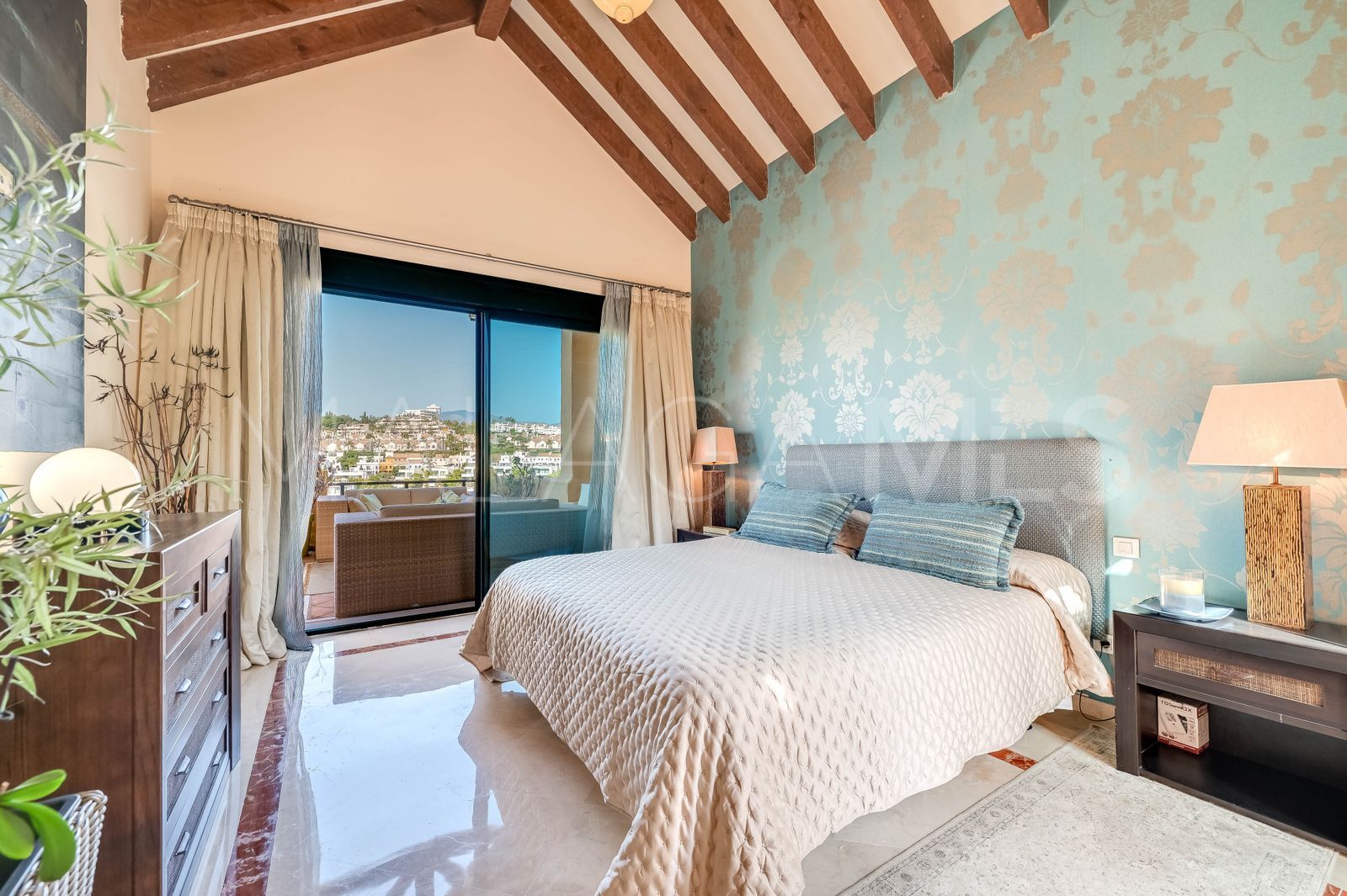 Duplex penthouse for sale in Estepona