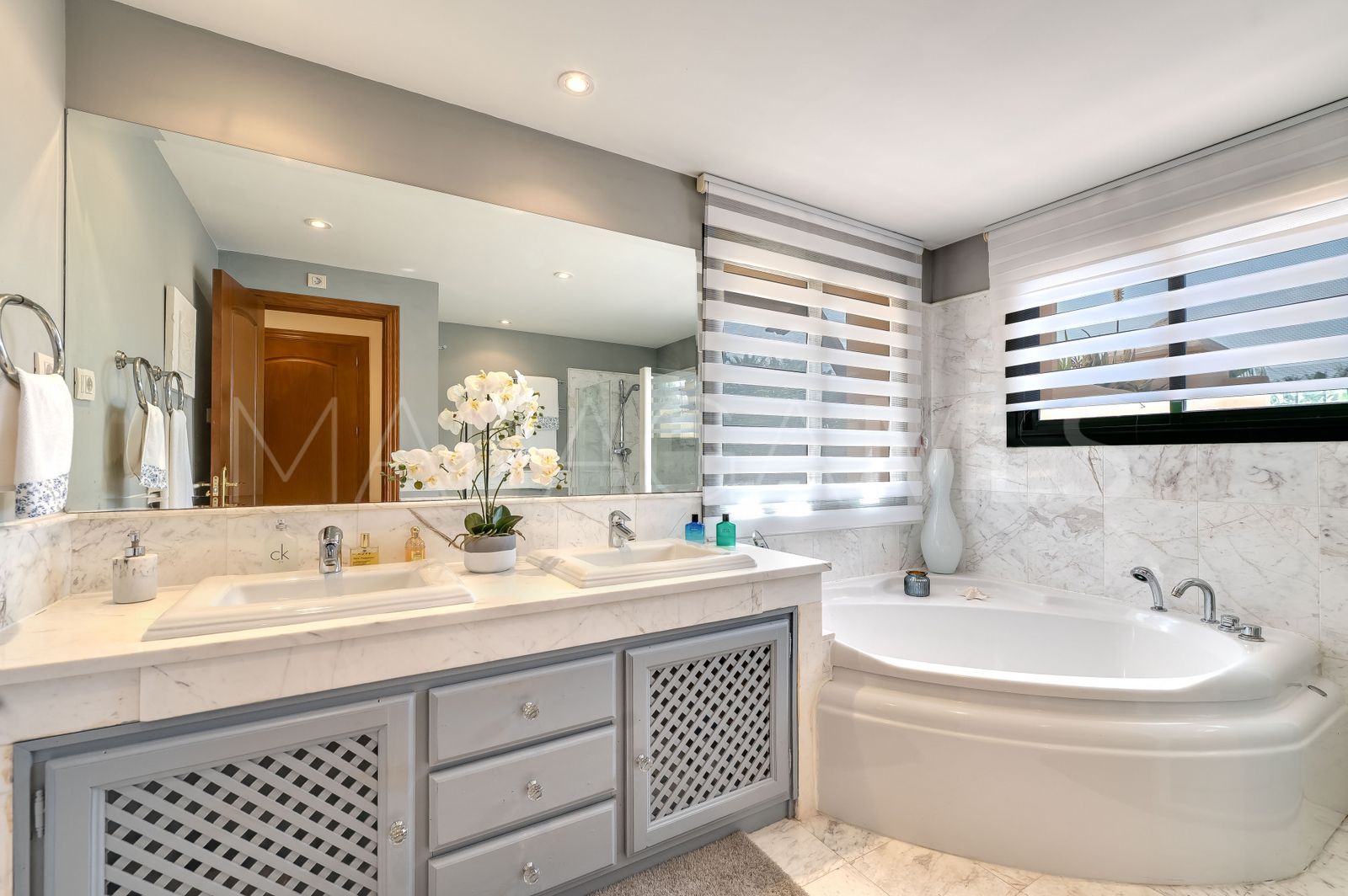 Duplex penthouse for sale in Estepona