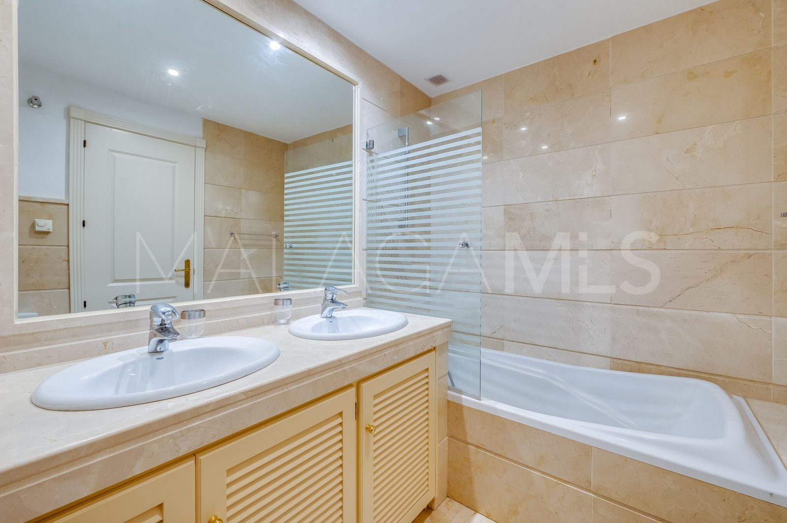 Appartement for sale in Nueva Andalucia