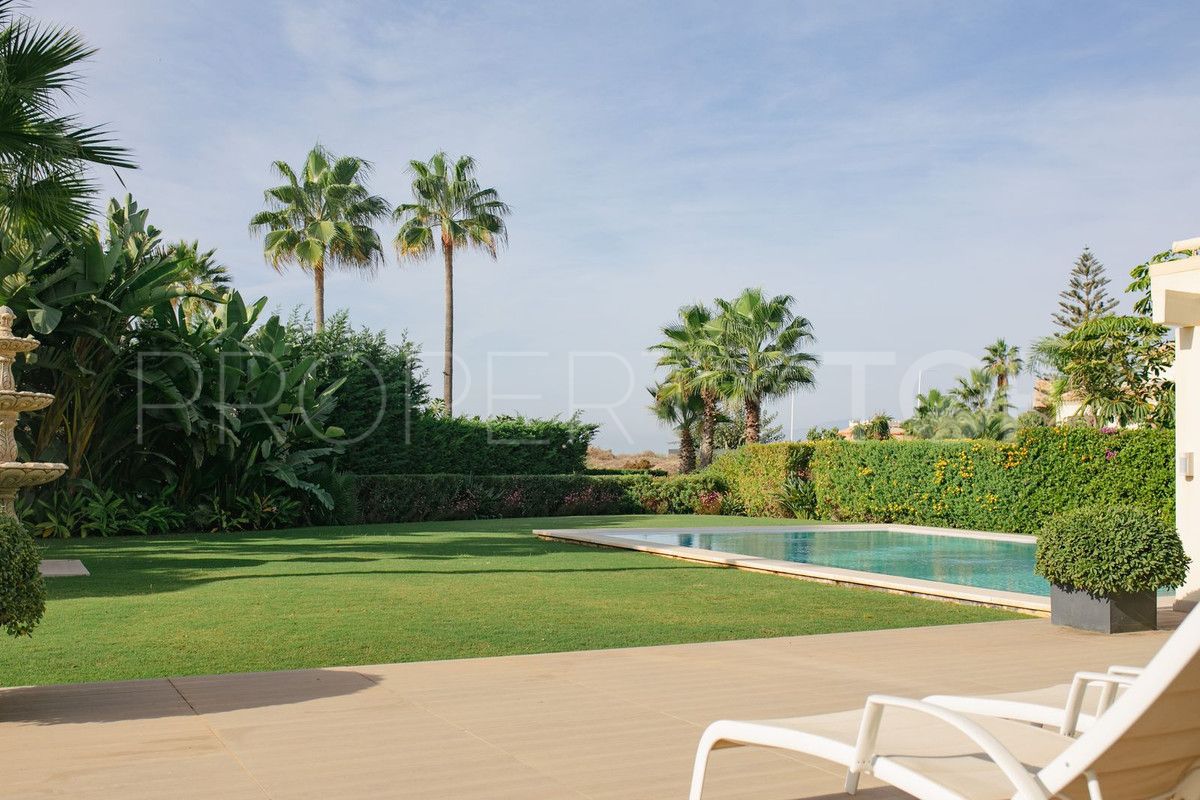 For sale villa with 5 bedrooms in Marbella City