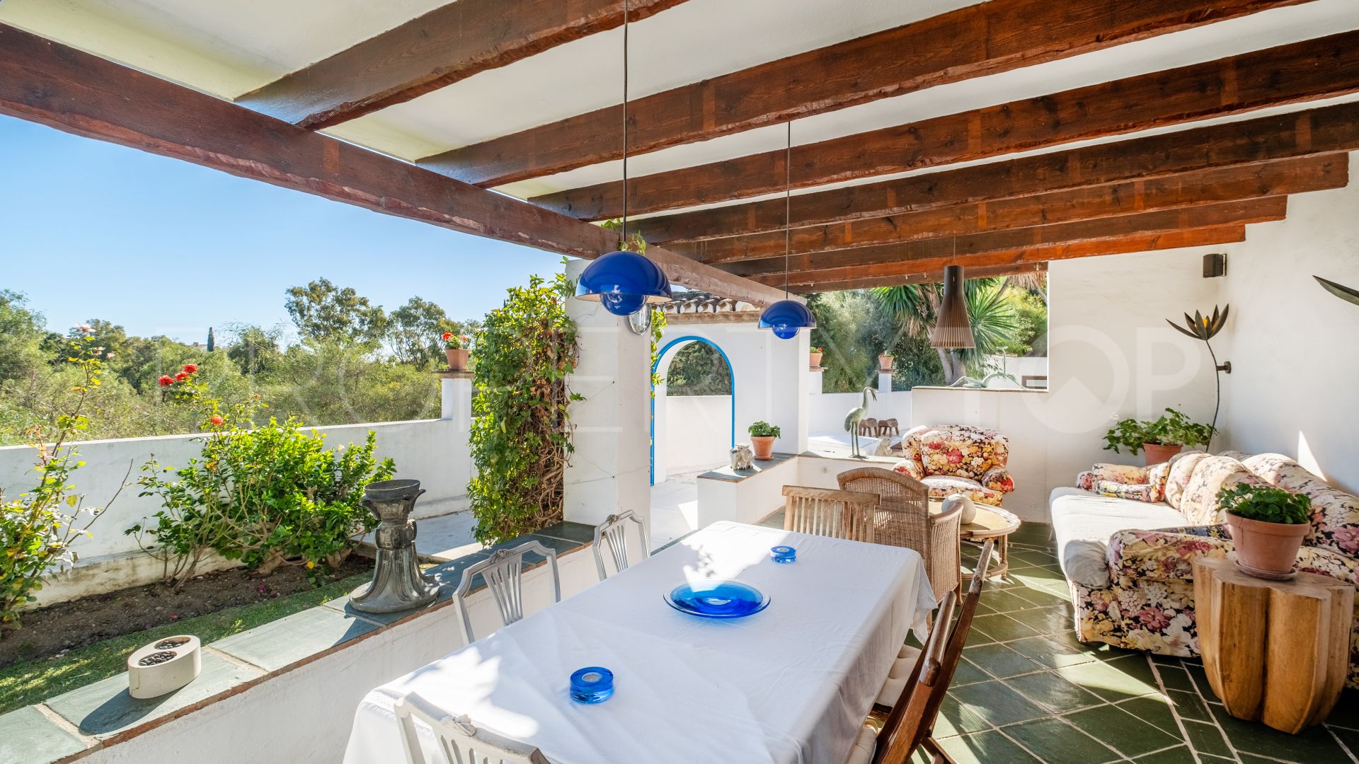 Villa de 5 dormitorios en venta en Benahavis