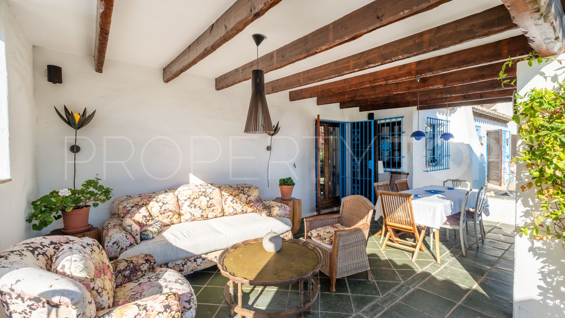 Villa de 5 dormitorios en venta en Benahavis