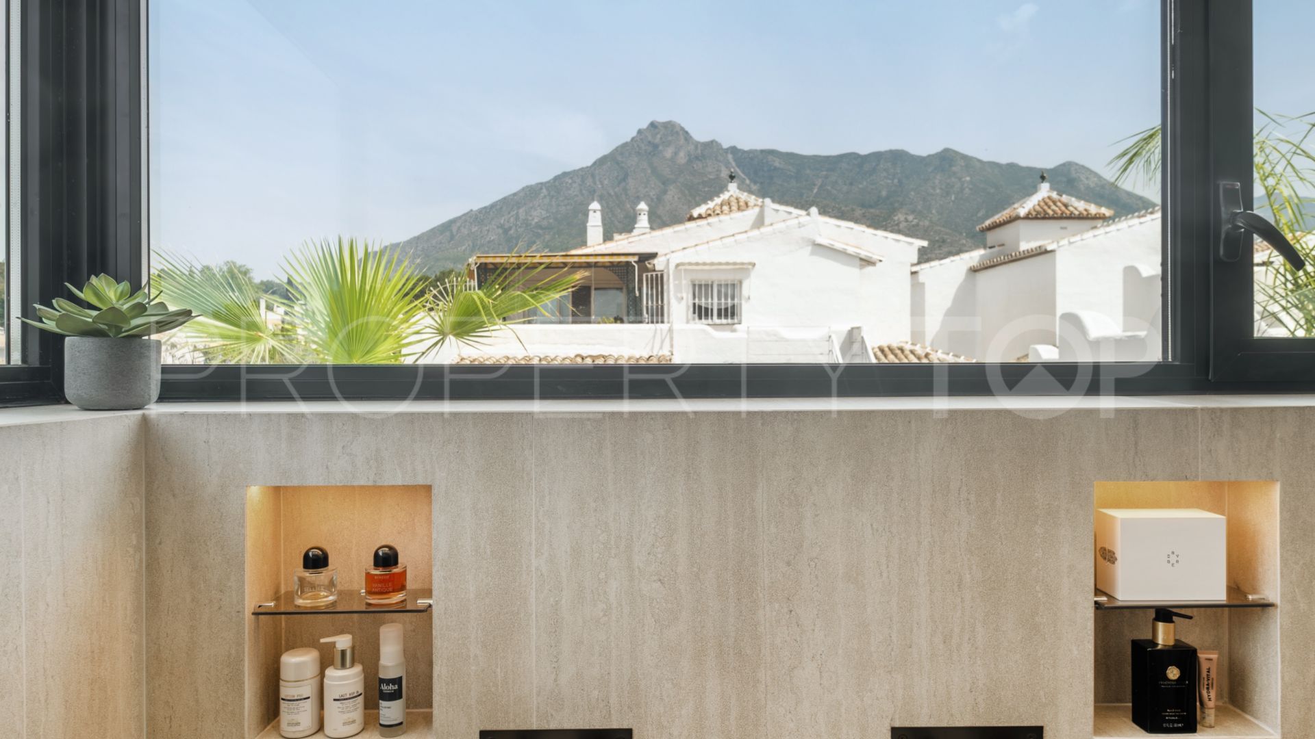 For sale duplex penthouse in Jardines de Sierra Blanca