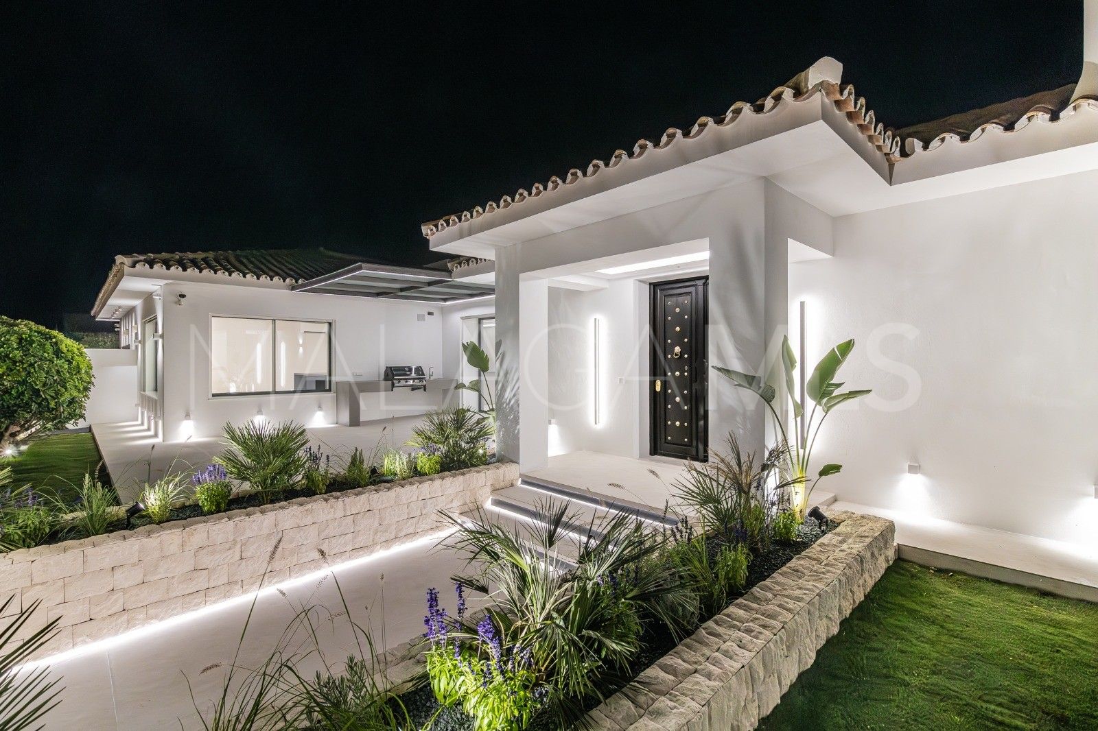 Villa for sale in Guadalmina Alta