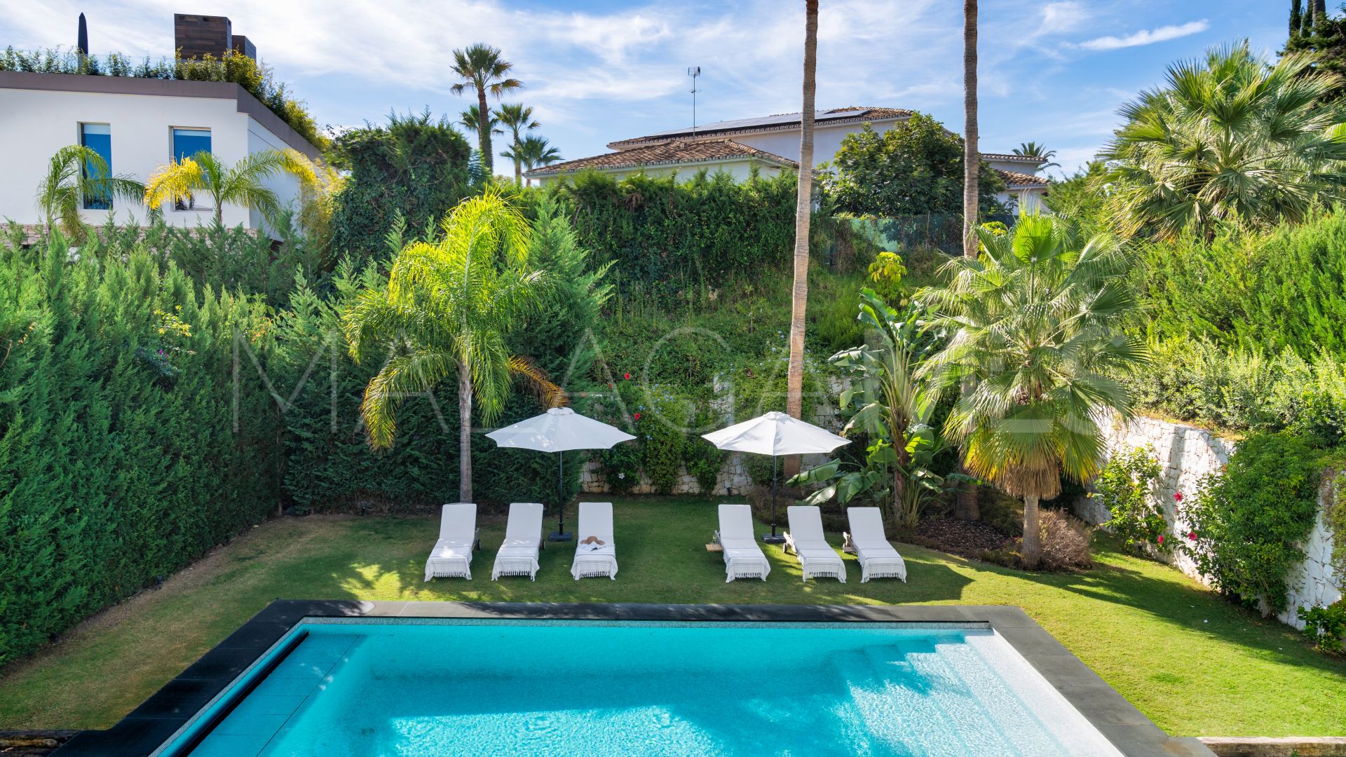 Buy villa in Marbella - Puerto Banus with 5 bedrooms