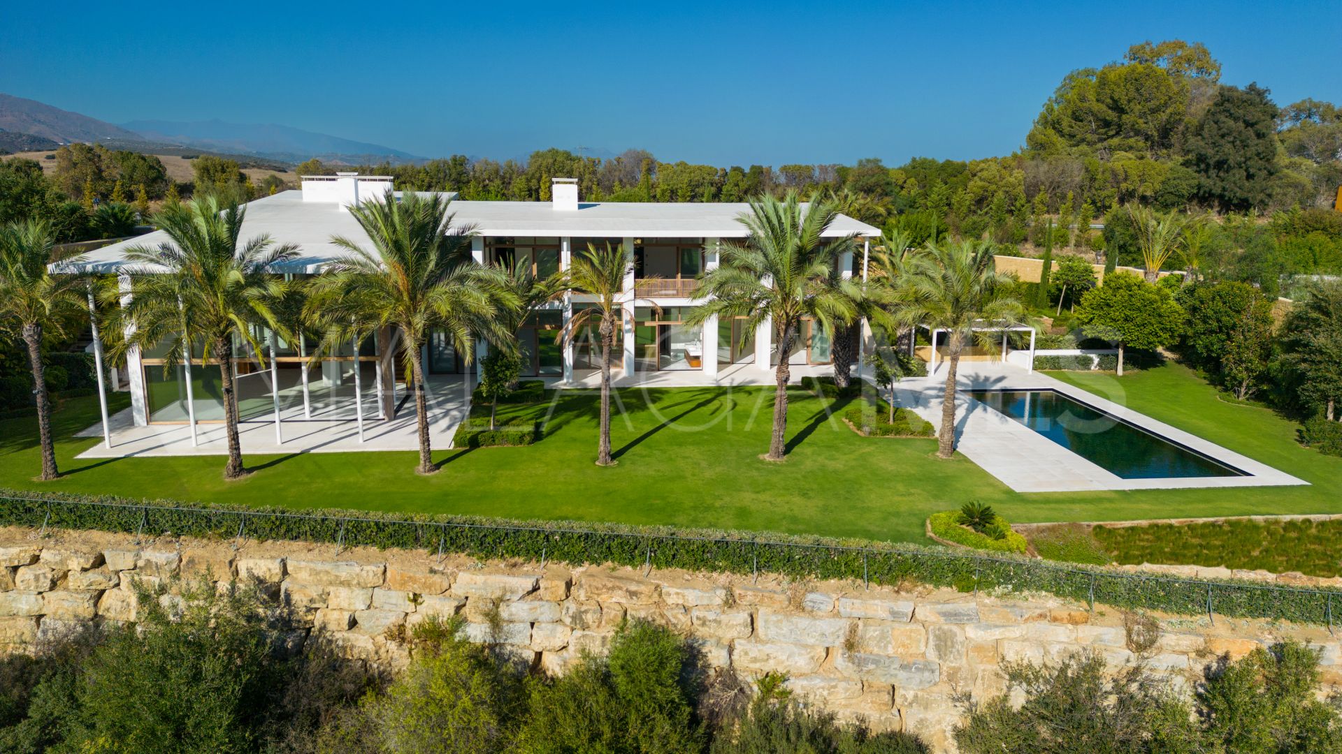 For sale Finca Cortesin villa with 6 bedrooms