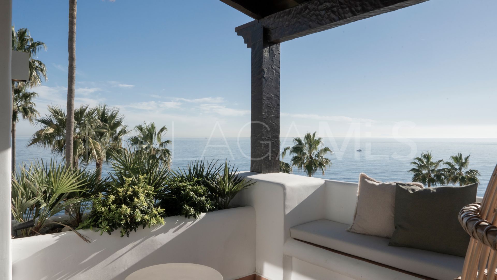 Appartement terrasse for sale in Alcazaba Beach