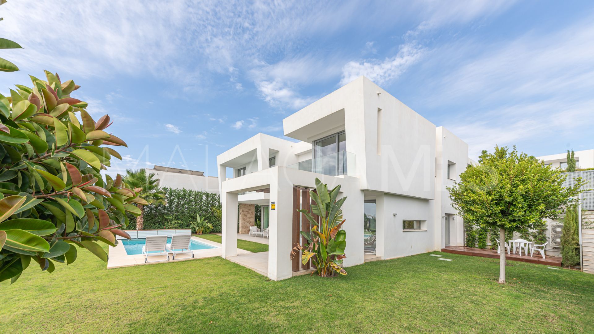 Villa for sale in Santa Clara