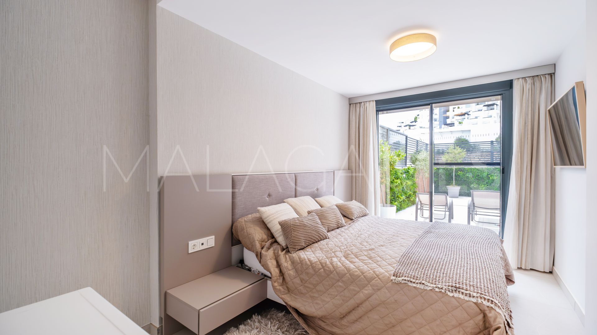 La Quinta, apartamento planta baja with 4 bedrooms for sale