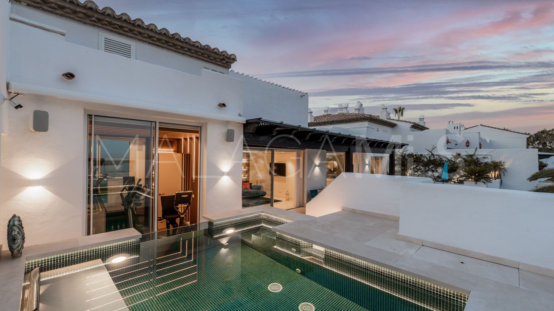 Zweistöckiges penthouse for sale in Puente Romano