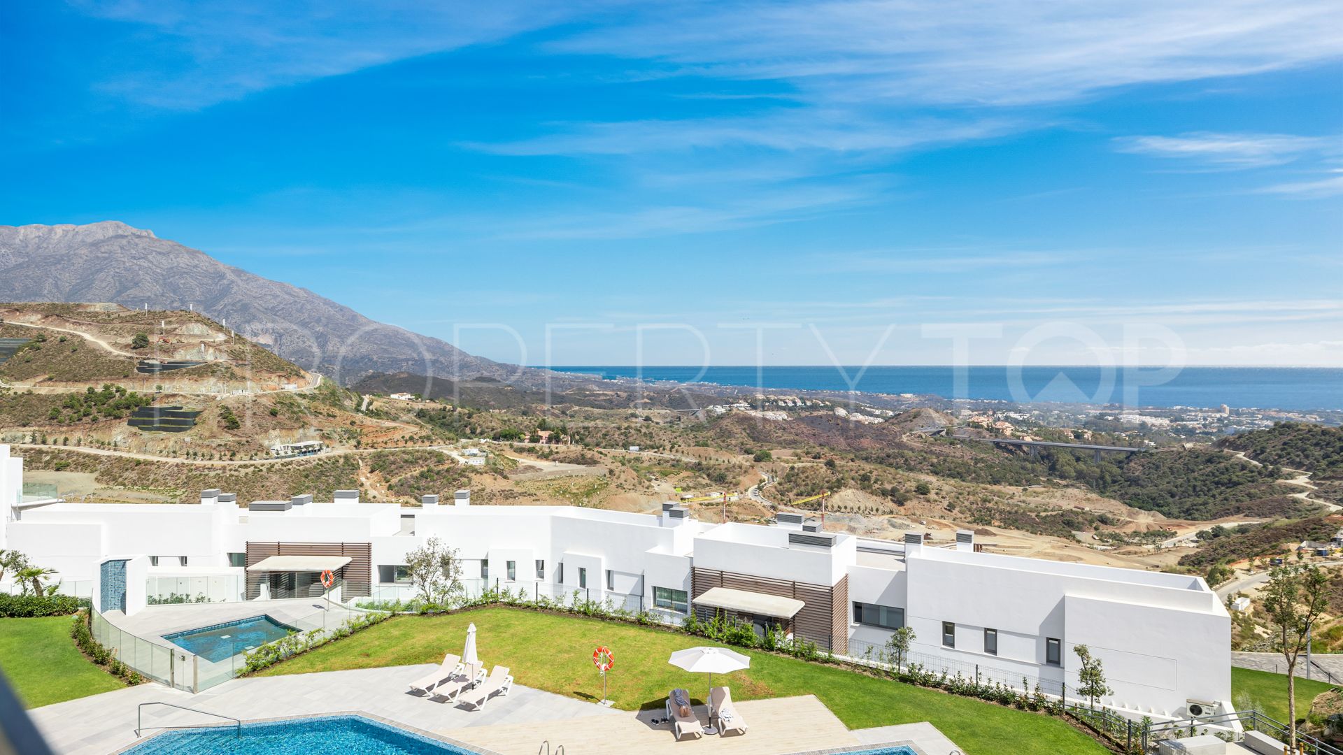 For sale La Quinta penthouse with 4 bedrooms