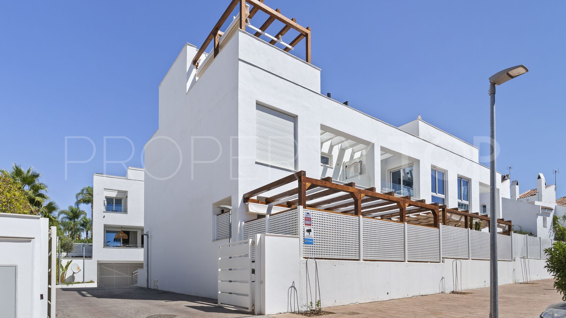 For sale 5 bedrooms town house in Rodeo Alto
