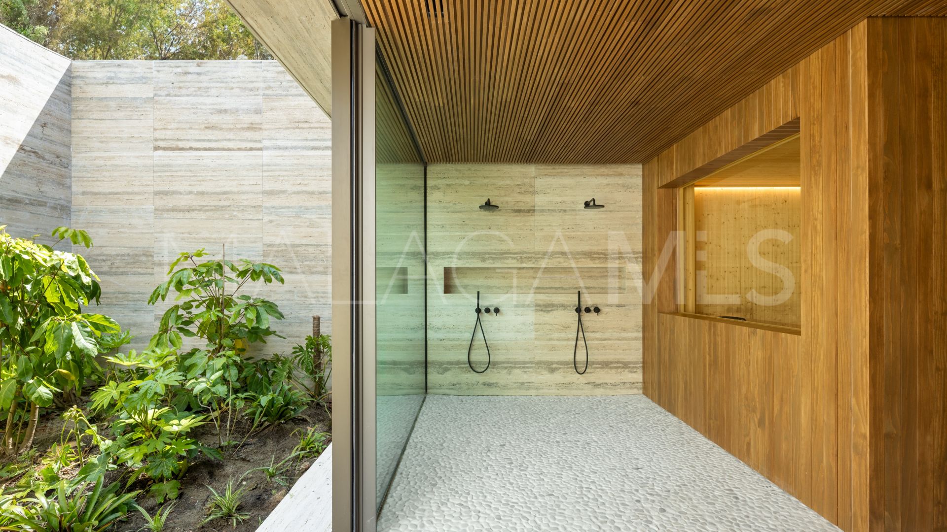 Villa for sale in El Madroñal