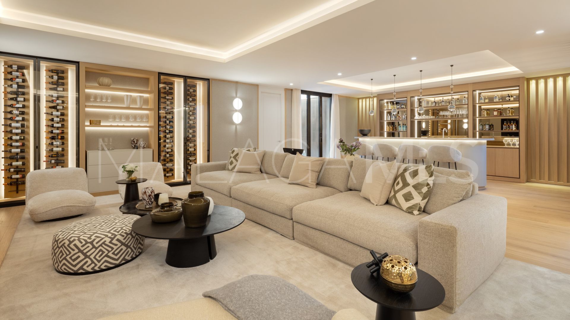 Villa for sale in Benahavis