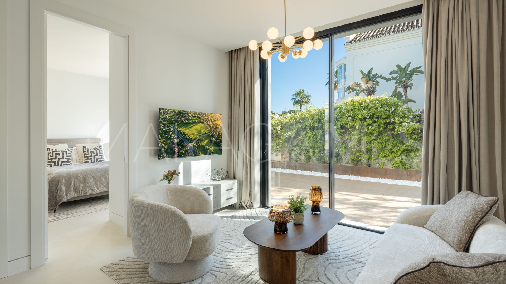 Villa for sale in Benahavis