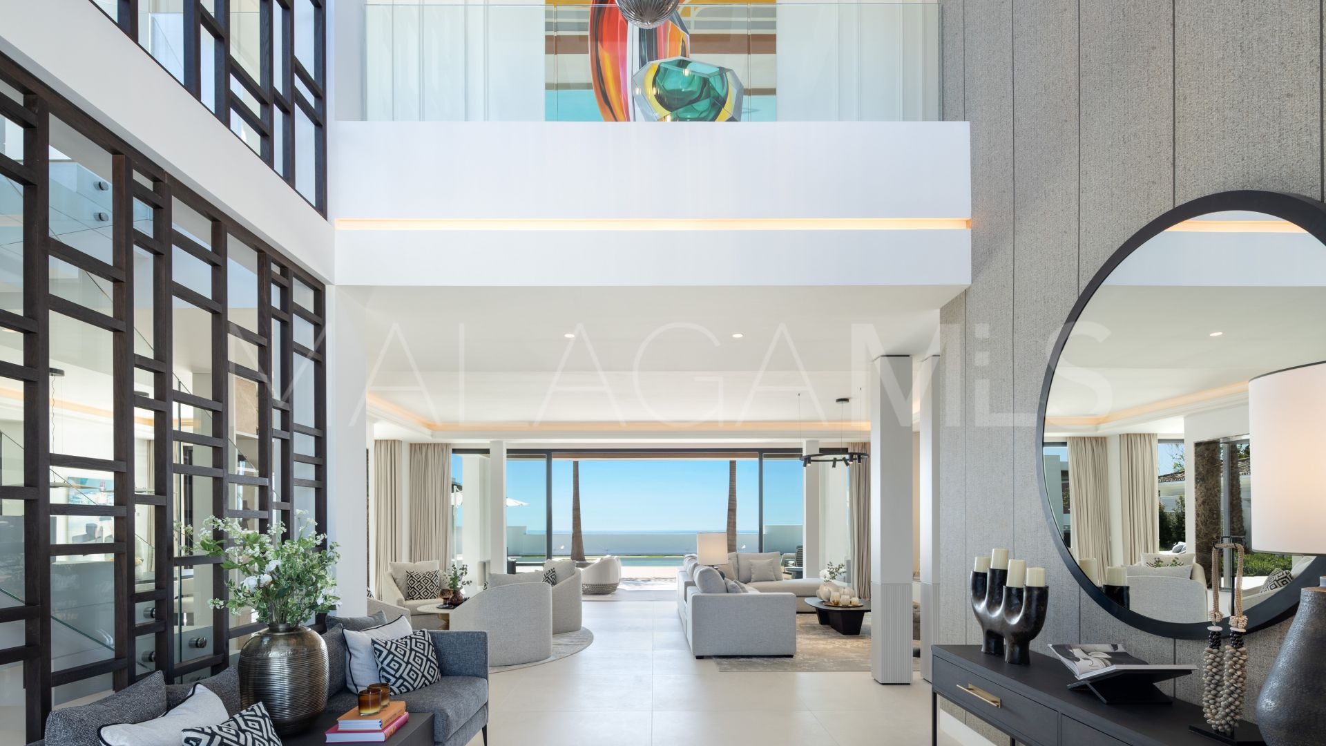 Villa for sale in Benahavis