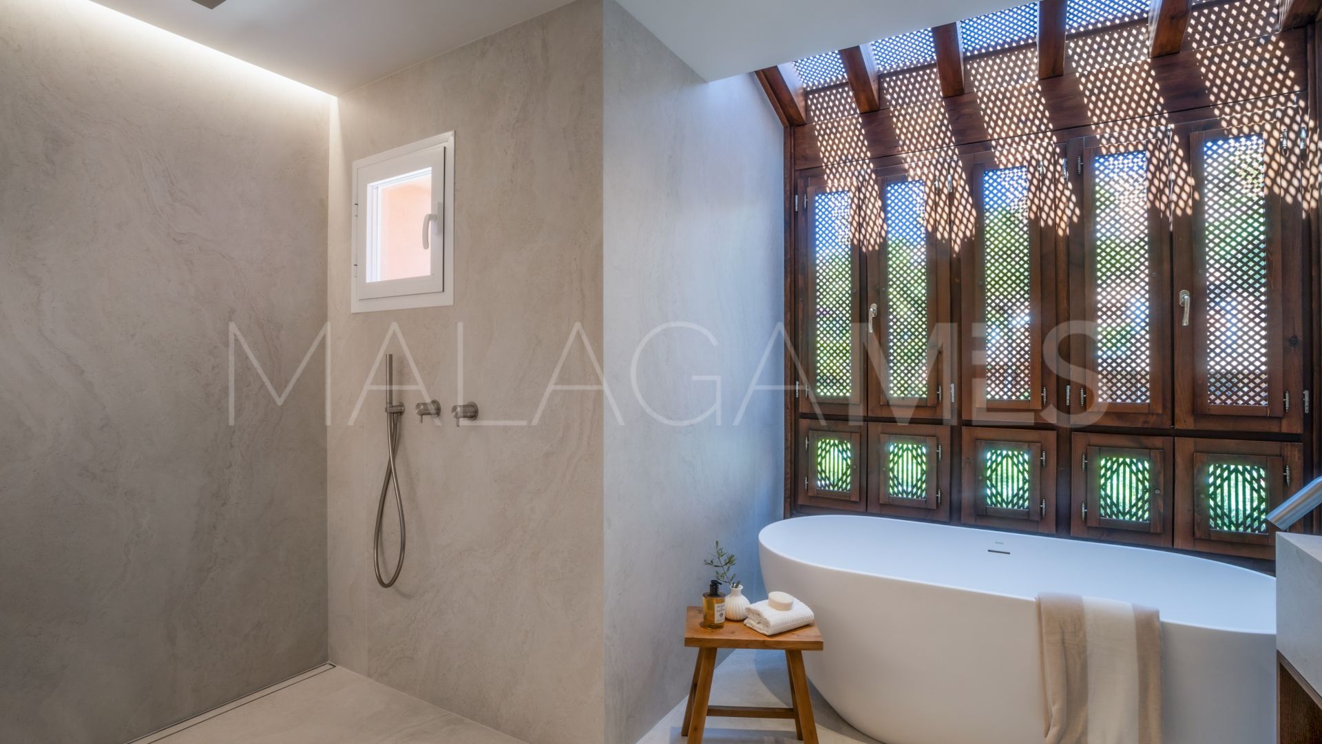 Zweistöckiges penthouse for sale in Nueva Andalucia