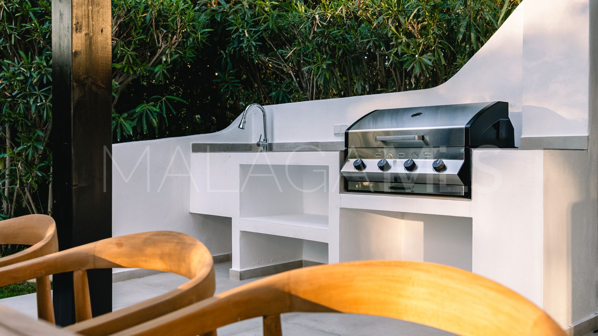 Apartment with 4 bedrooms for sale in Las Lomas del Marbella Club